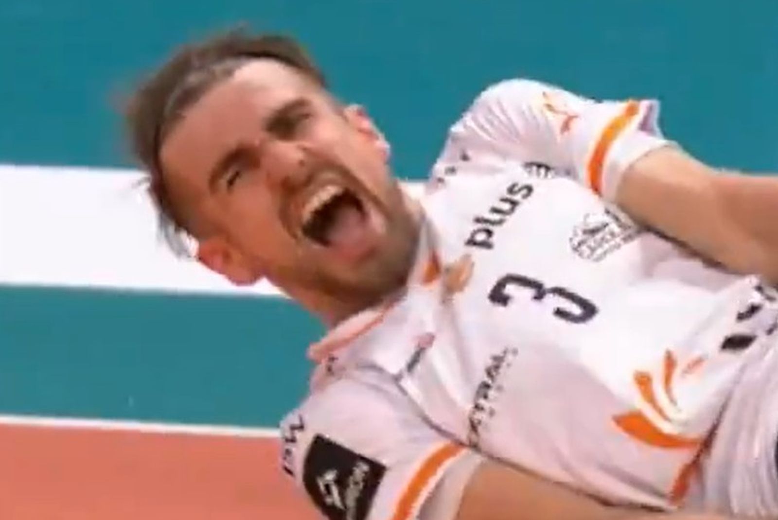 Wyglądało to okropnie. Reprezentant Polski aż zawył z bólu