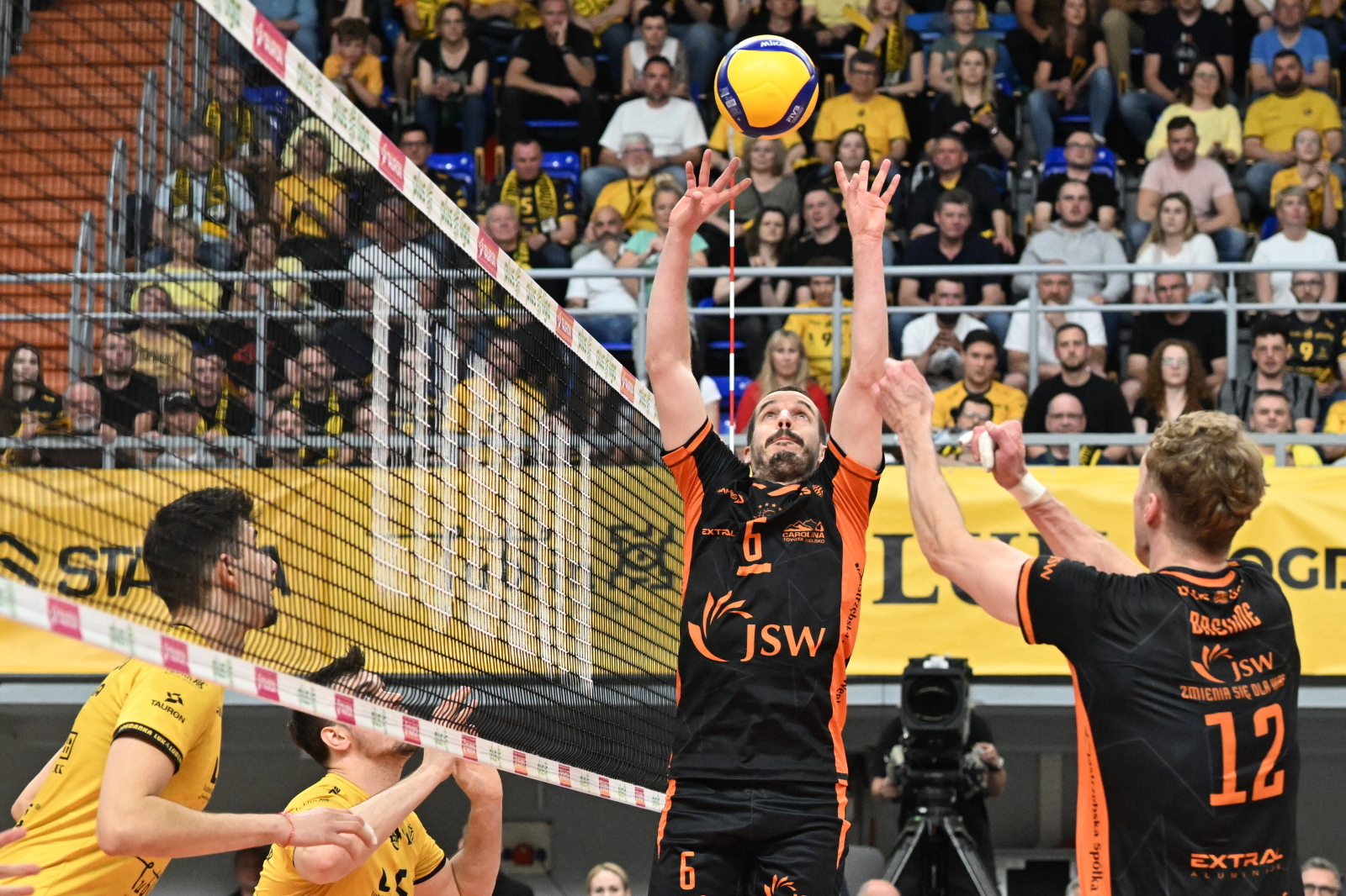 To jeszcze nie koniec. Mistrz Polski wytrzymał presję w półfinale PlusLigi