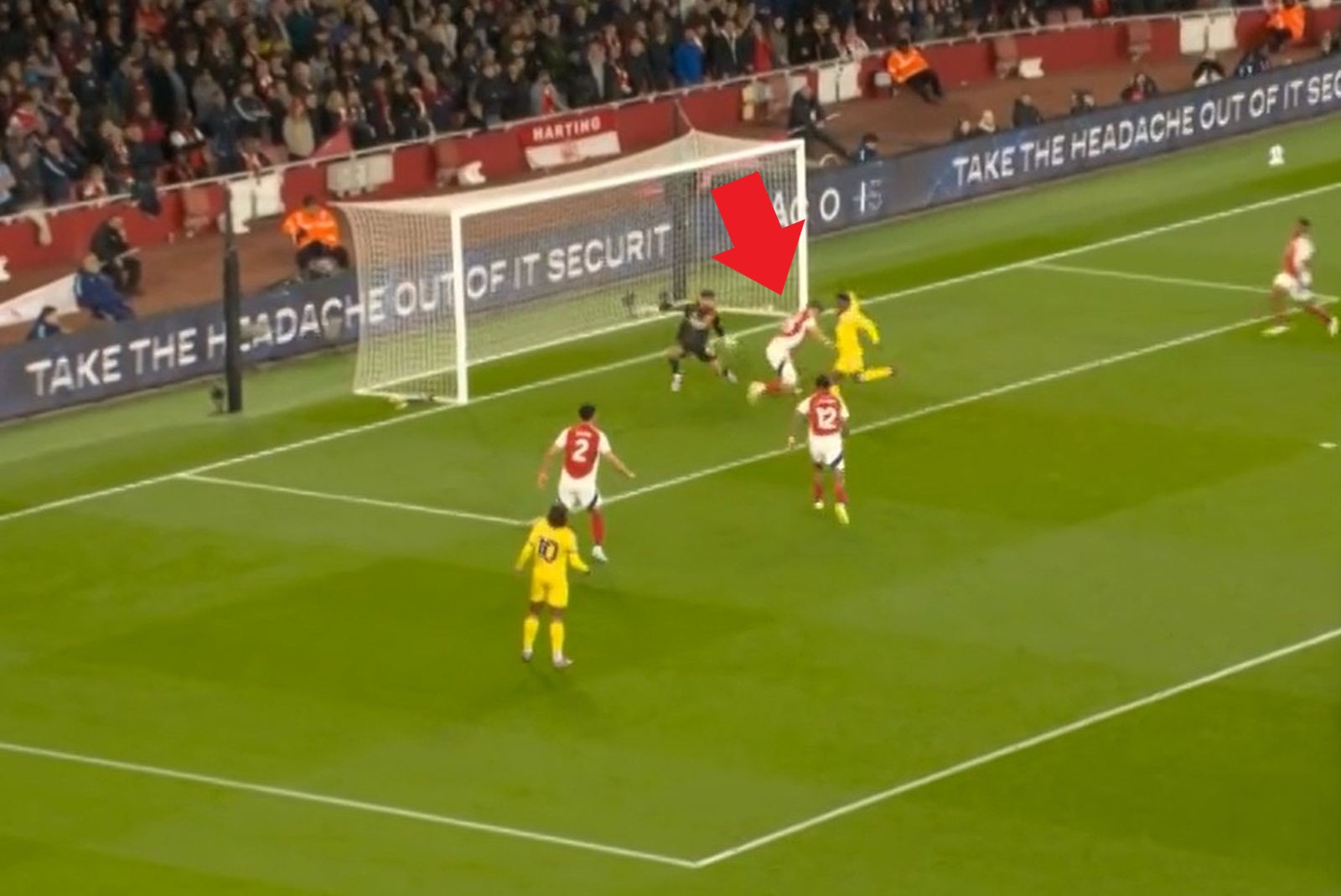 Kiwior szalał pod obiema bramkami. Co za interwencja!