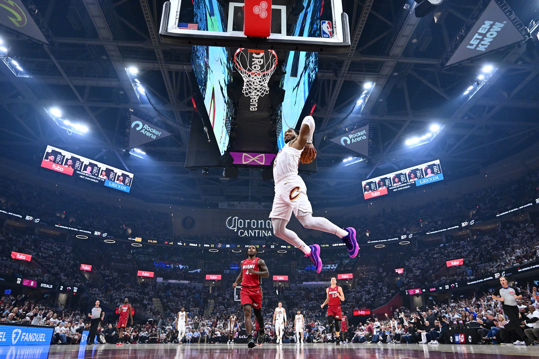 Gwiazdor NBA przejął mecz w play-offach. Genialna czwarta kwarta