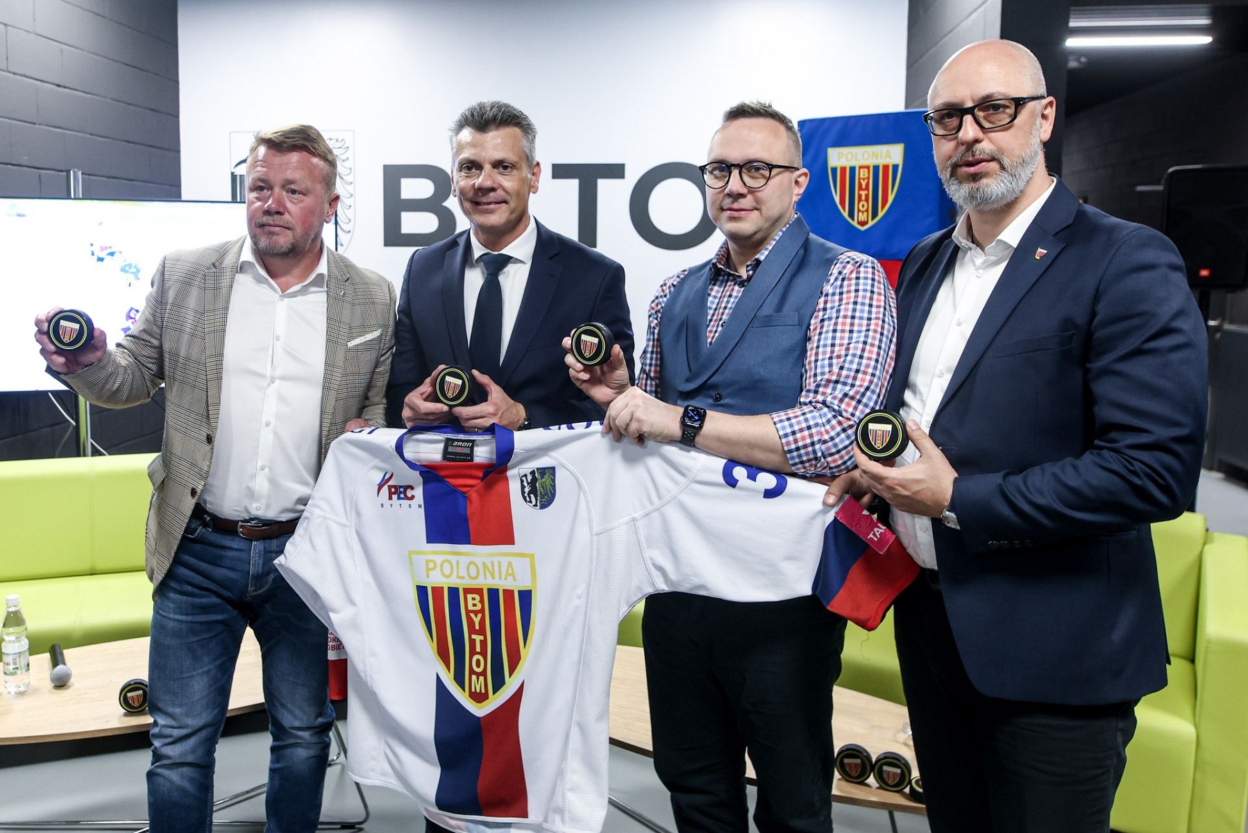 Kibice czekali na to od 6 lat. Słynny klub oficjalnie wraca do elity