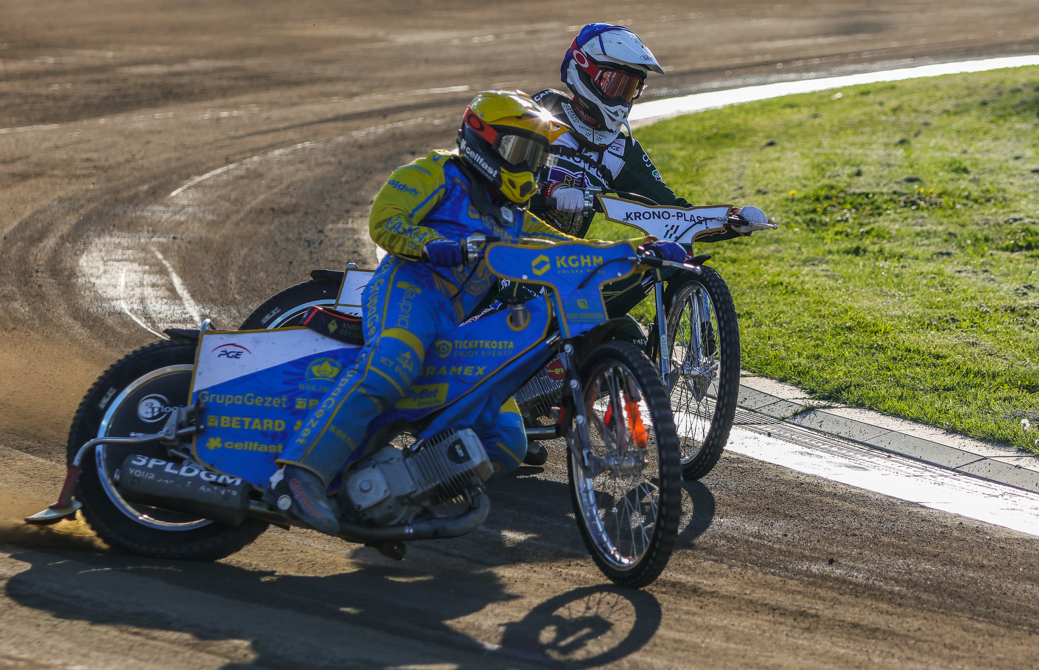 Żużel. Wicemistrz z domową porażką. Popis SES i prawie kompletnego Andrzeja Lebiediewa