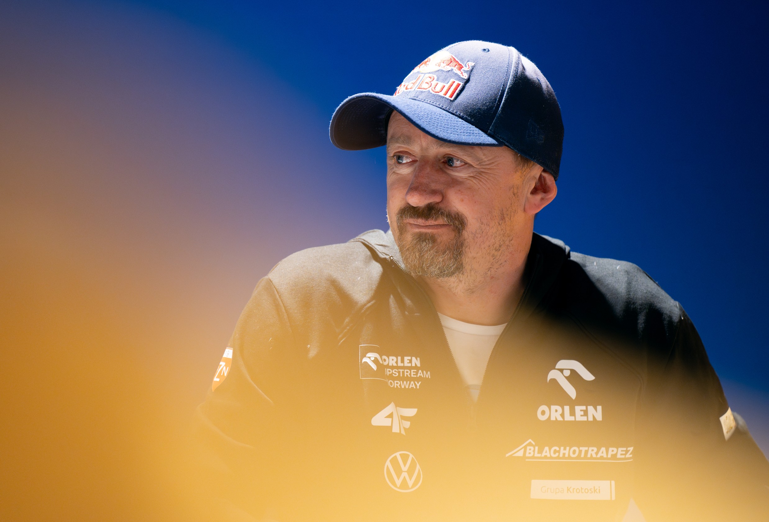 Kompromitacja Polaków. Małysz skomentował jednym słowem