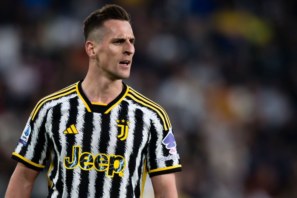 Oto kulisy nowej umowy Arkadiusza Milika. "To nic nie zmienia"