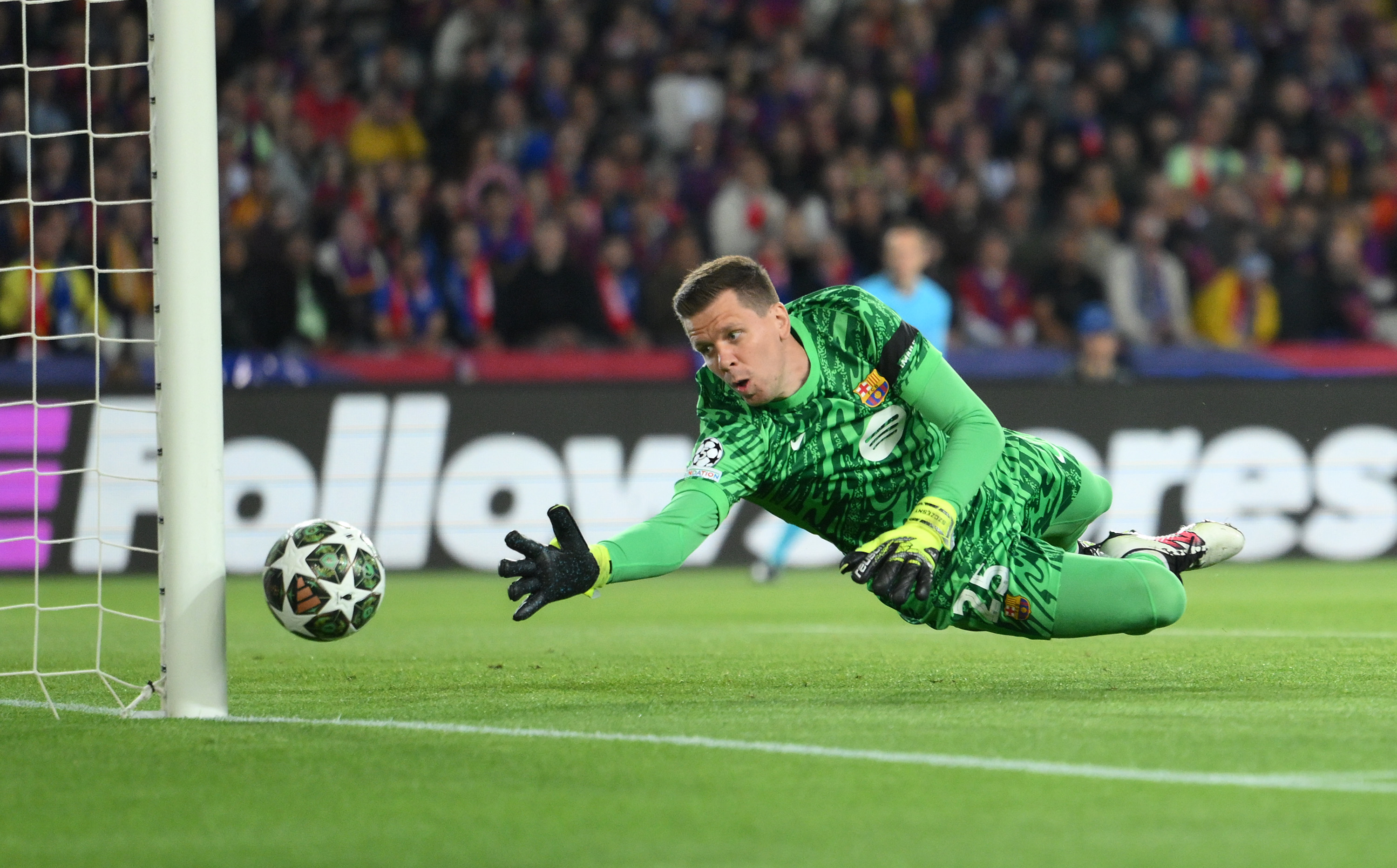 Trzy razy wyjmował piłkę z siatki. Tak Szczęsnego oceniły hiszpańskie media