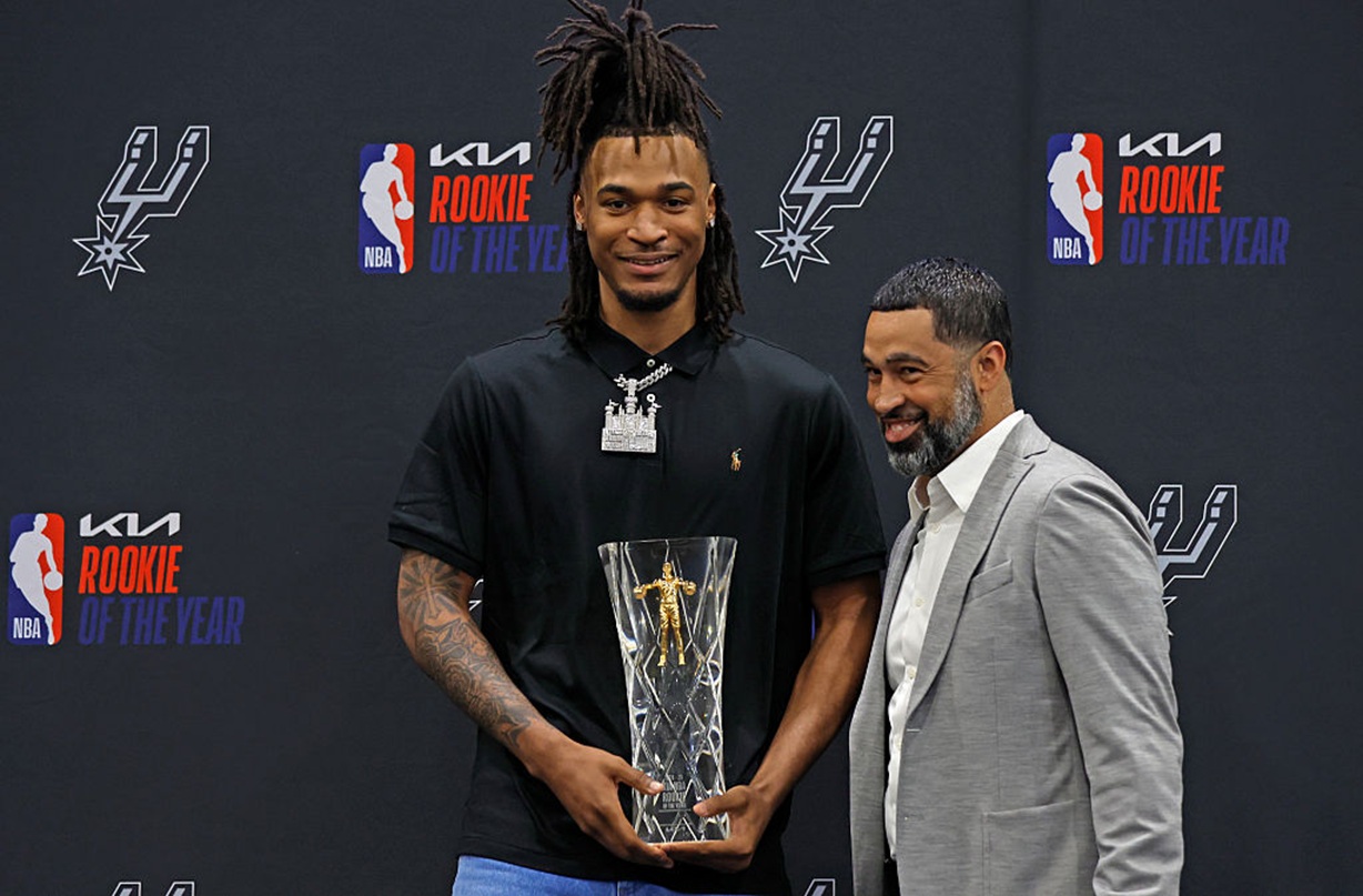 Kolega Jeremy'ego Sochana wyróżniony. Został Debiutantem Roku w NBA