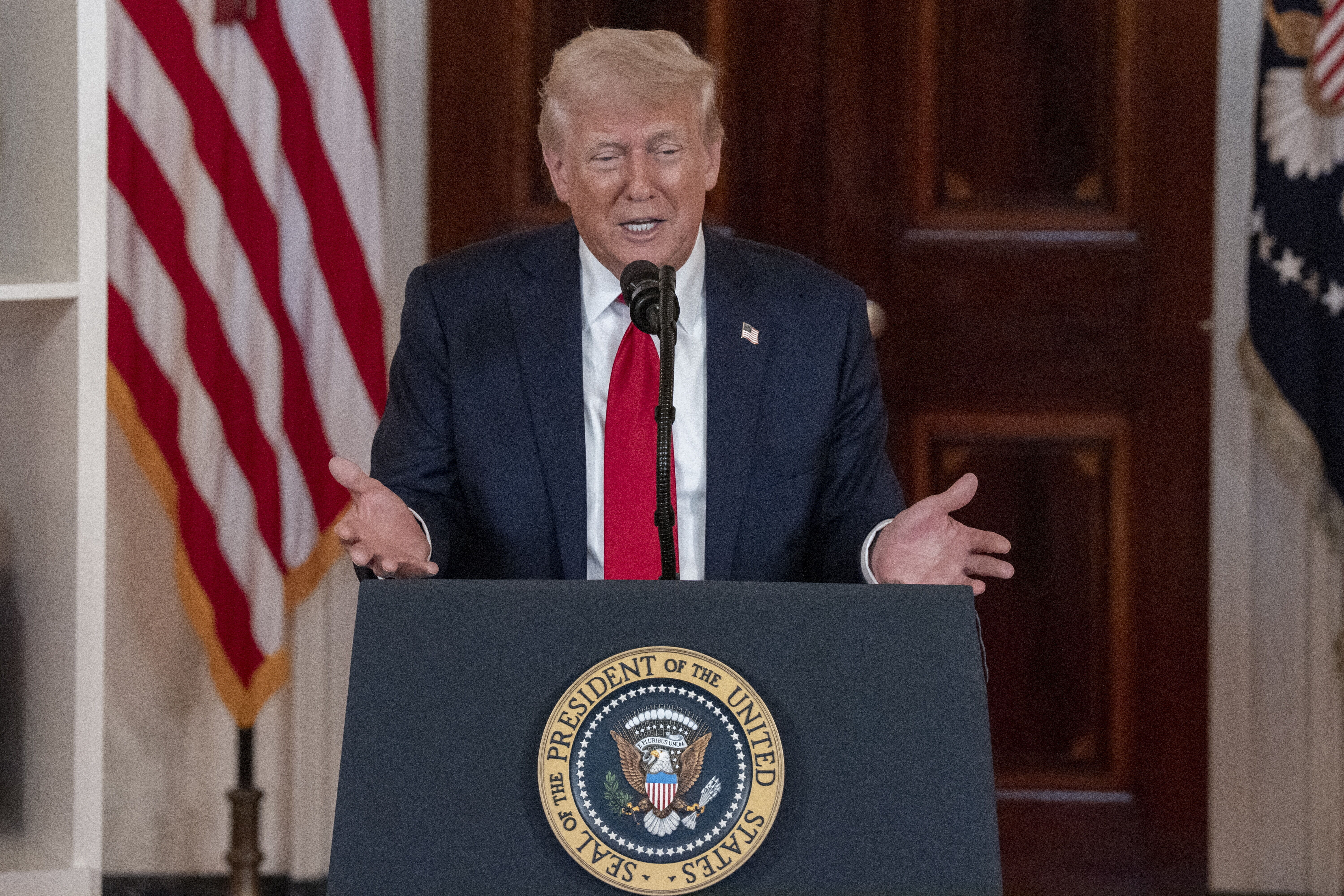 Trump gościem specjalnym? Nerwowo w padoku F1