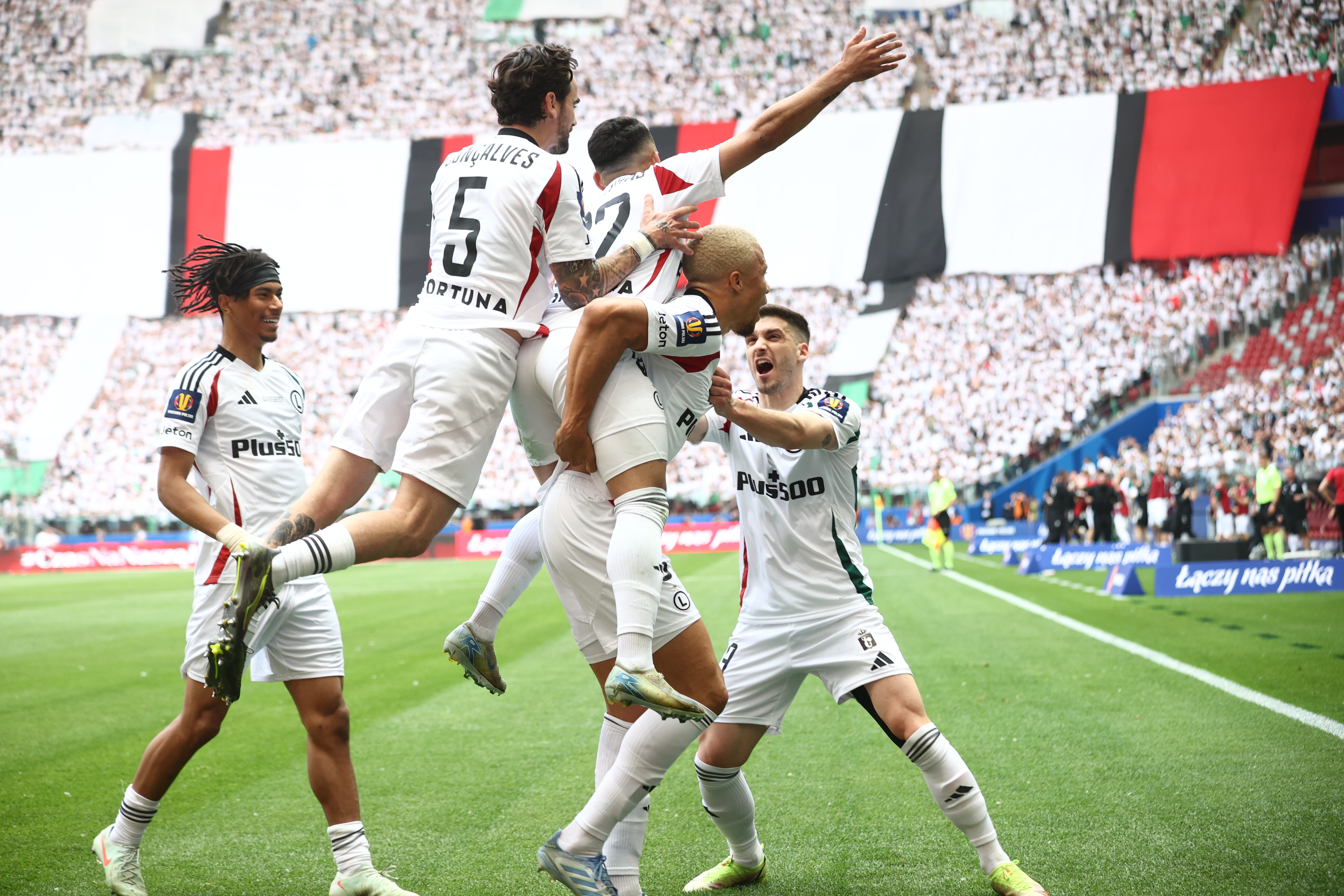 Mecz godny finału. Siedem goli, Pogoń znowu załamana