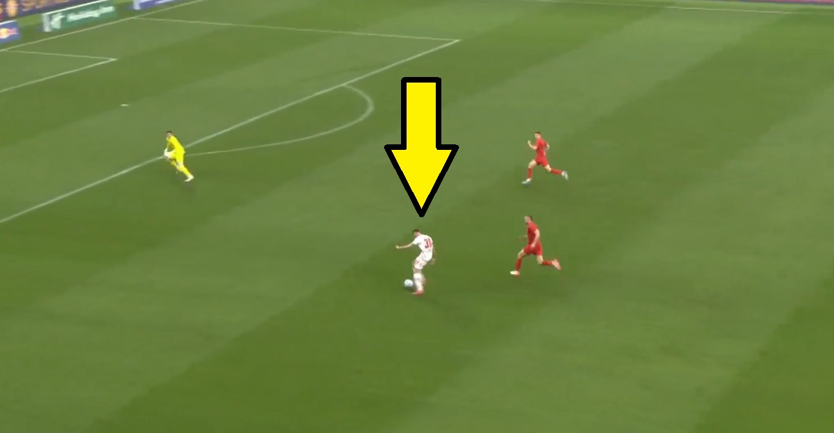 Co zrobił bramkarz Bayernu? Niecodzienny gol w Bundeslidze [WIDEO]