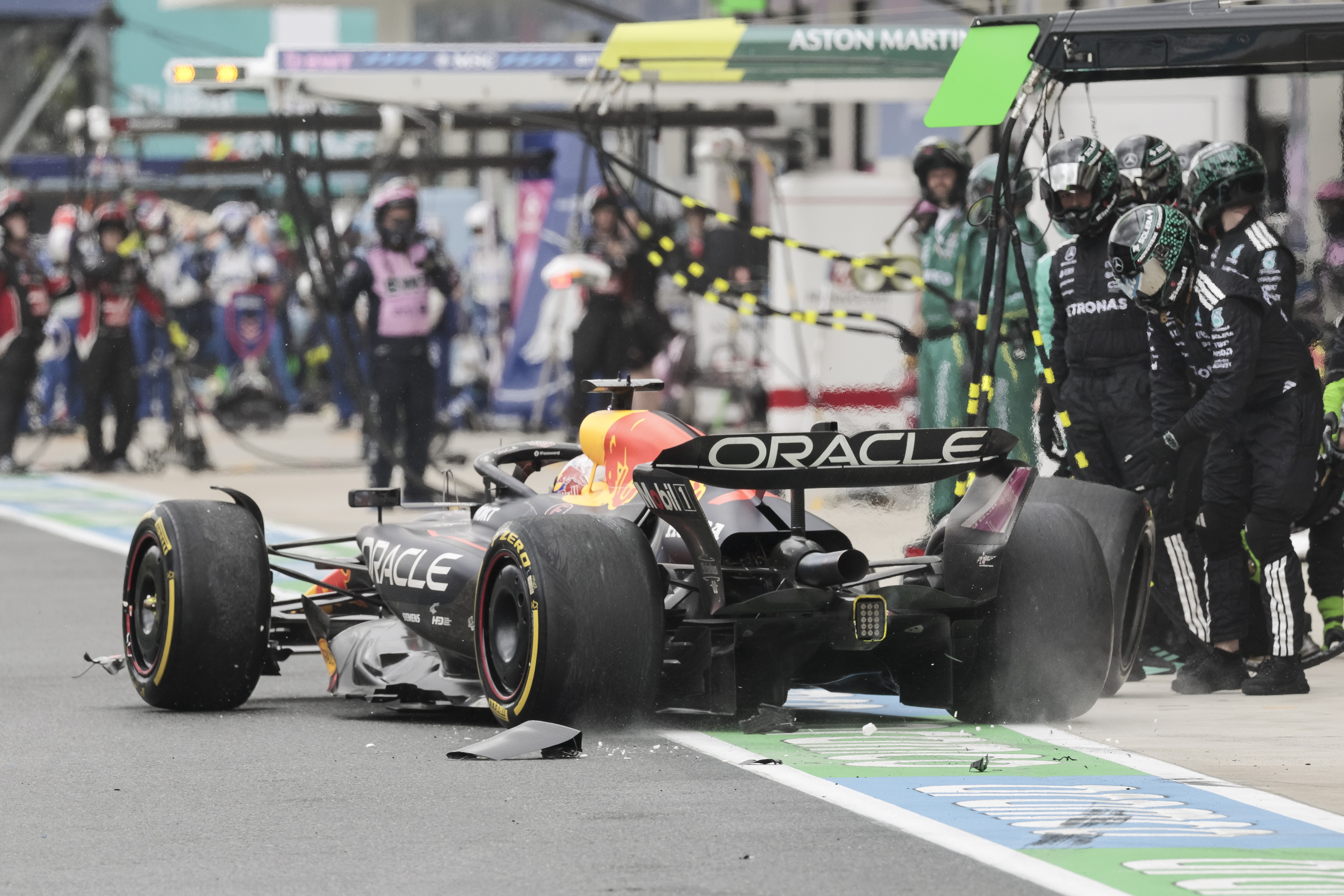 Kuriozalna kolizja Verstappena w F1. "Cieszę się, iż nikt nie został ranny"