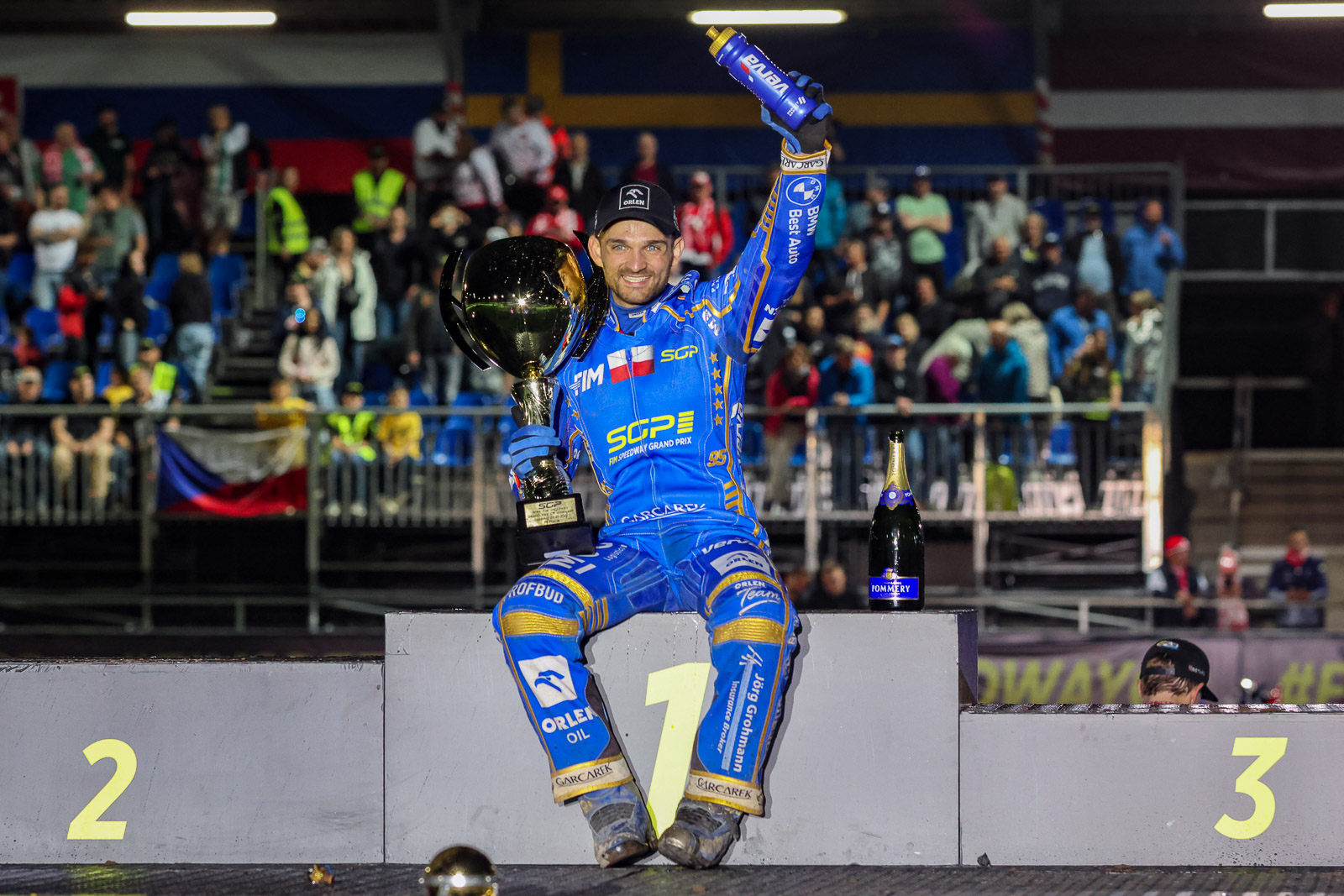 Żużel. Zmarzlik sam przeciwko wszystkim. Rzucają kłody pod nogi Polakowi