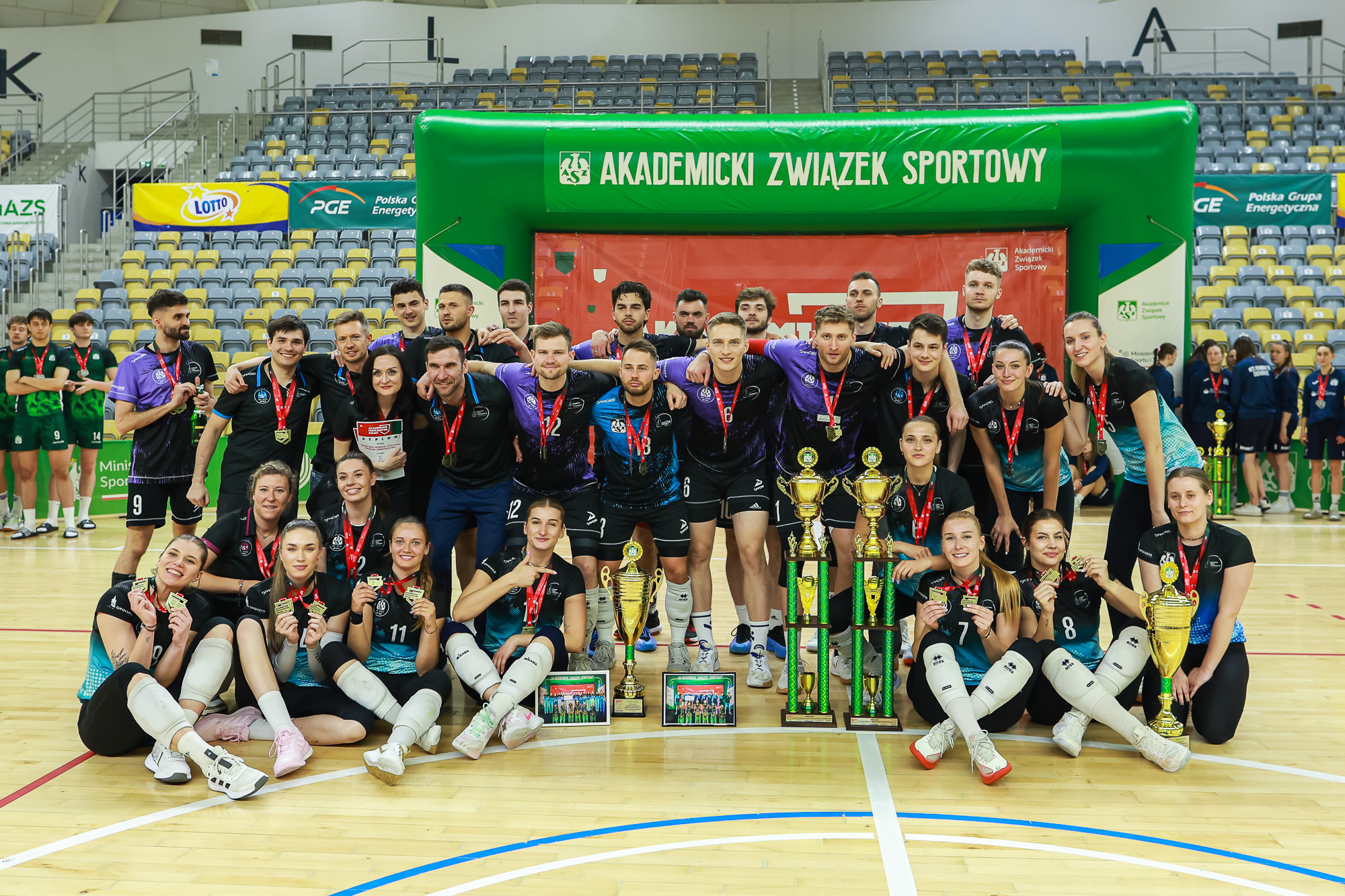 Drużyny ANS WSZiA obroniły tytuły Akademickich Mistrzostw Polski