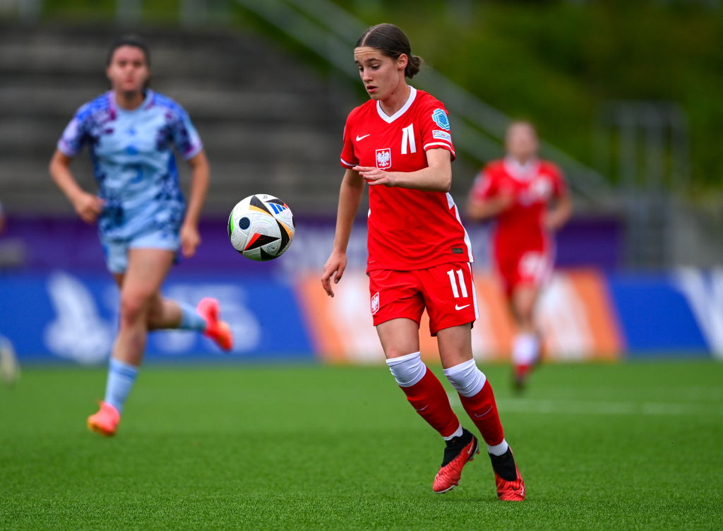 Pójść śladem starszych koleżanek i uważać na... wiatr. Młode Polki rozpoczynają Euro