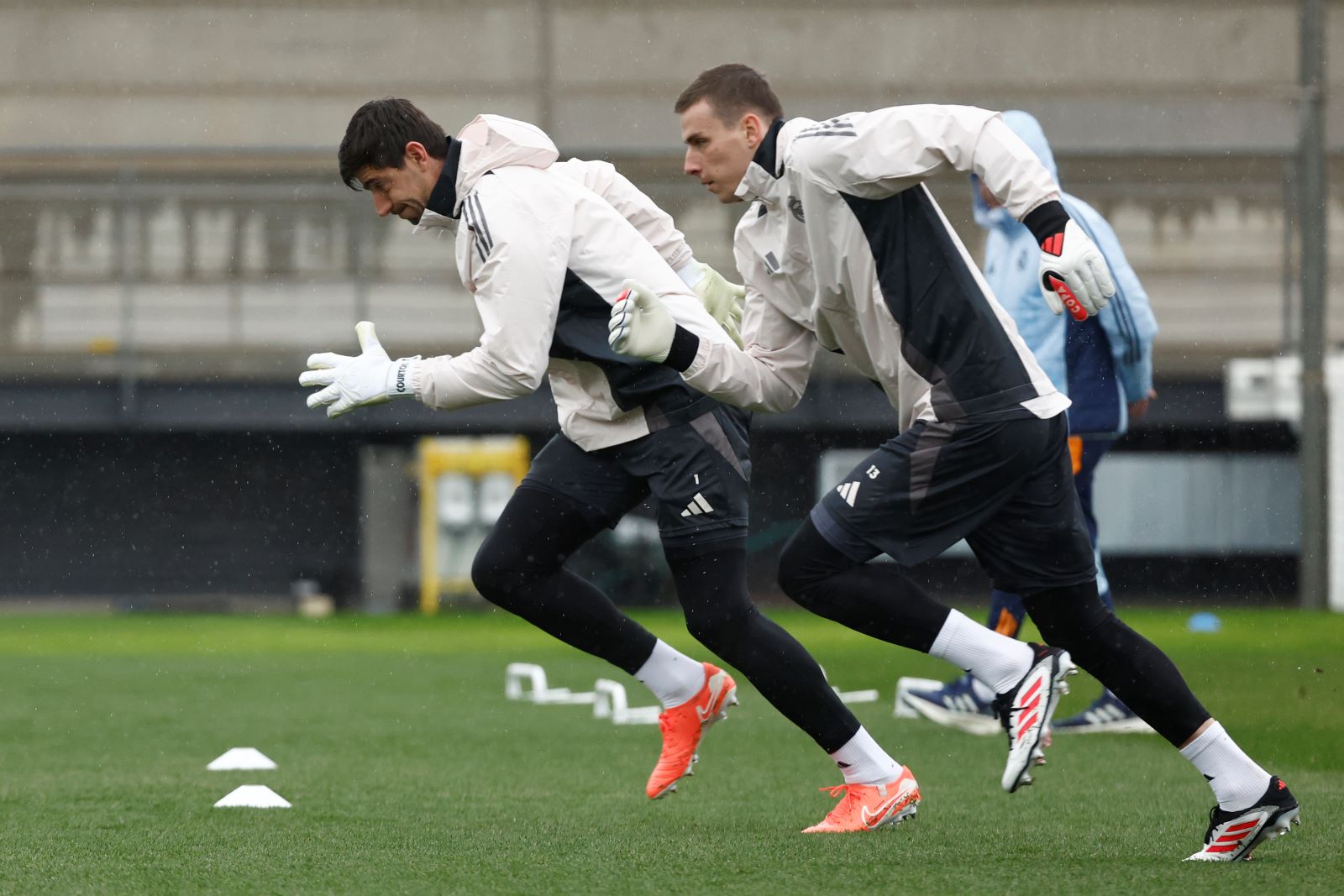 Bramkarz Realu Madryt odejdzie? Może zagrać z reprezentantem Polski