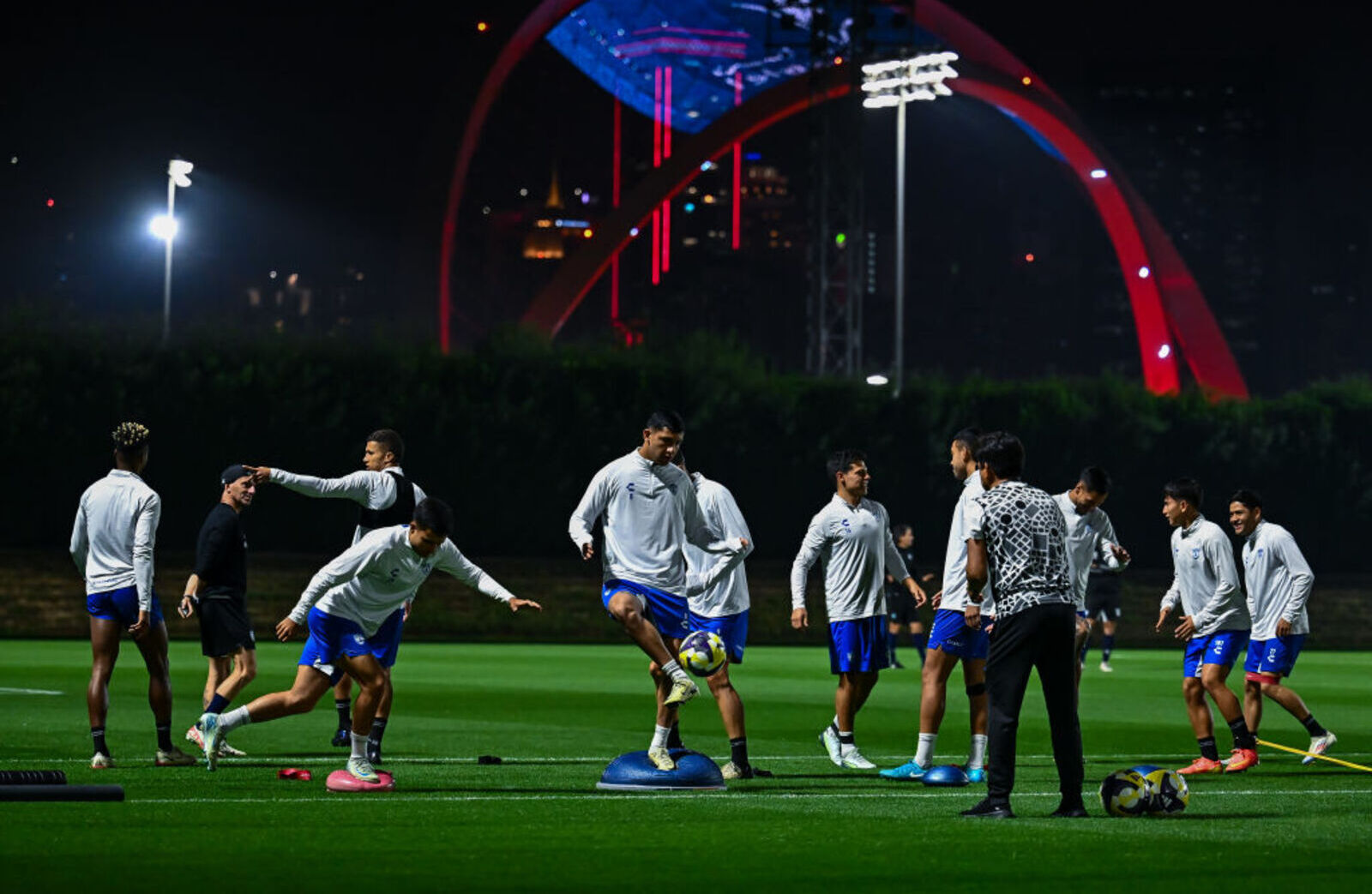 Nie wyszli na trening. Wszystko przez "napad"