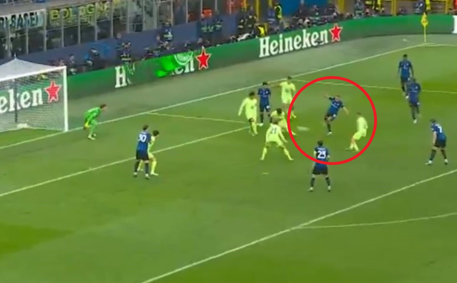 Co to był za gol! Tak Frattesi pokonał Szczęsnego