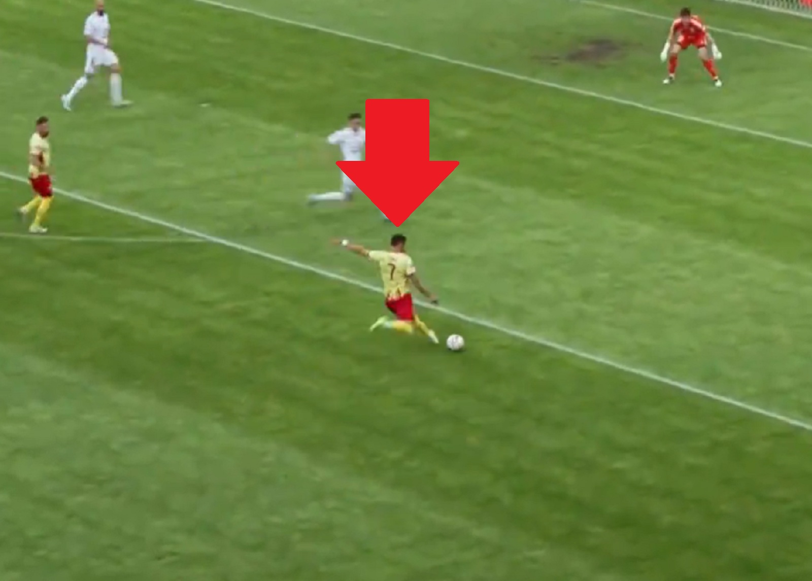 Ależ przymierzył! Cudowny gol w polskiej lidze [WIDEO]