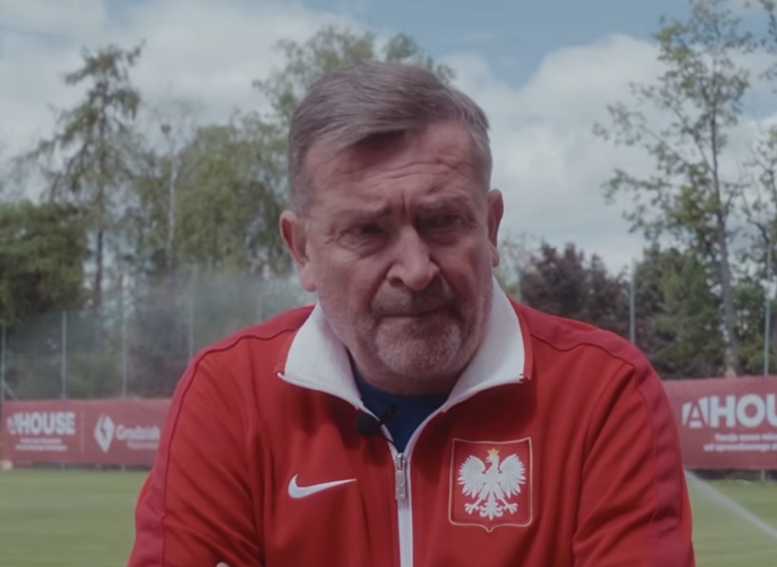 Został zawieszony na 5 meczów. Twierdzi, iż to złamanie Konstytucji. Tak się tłumaczy