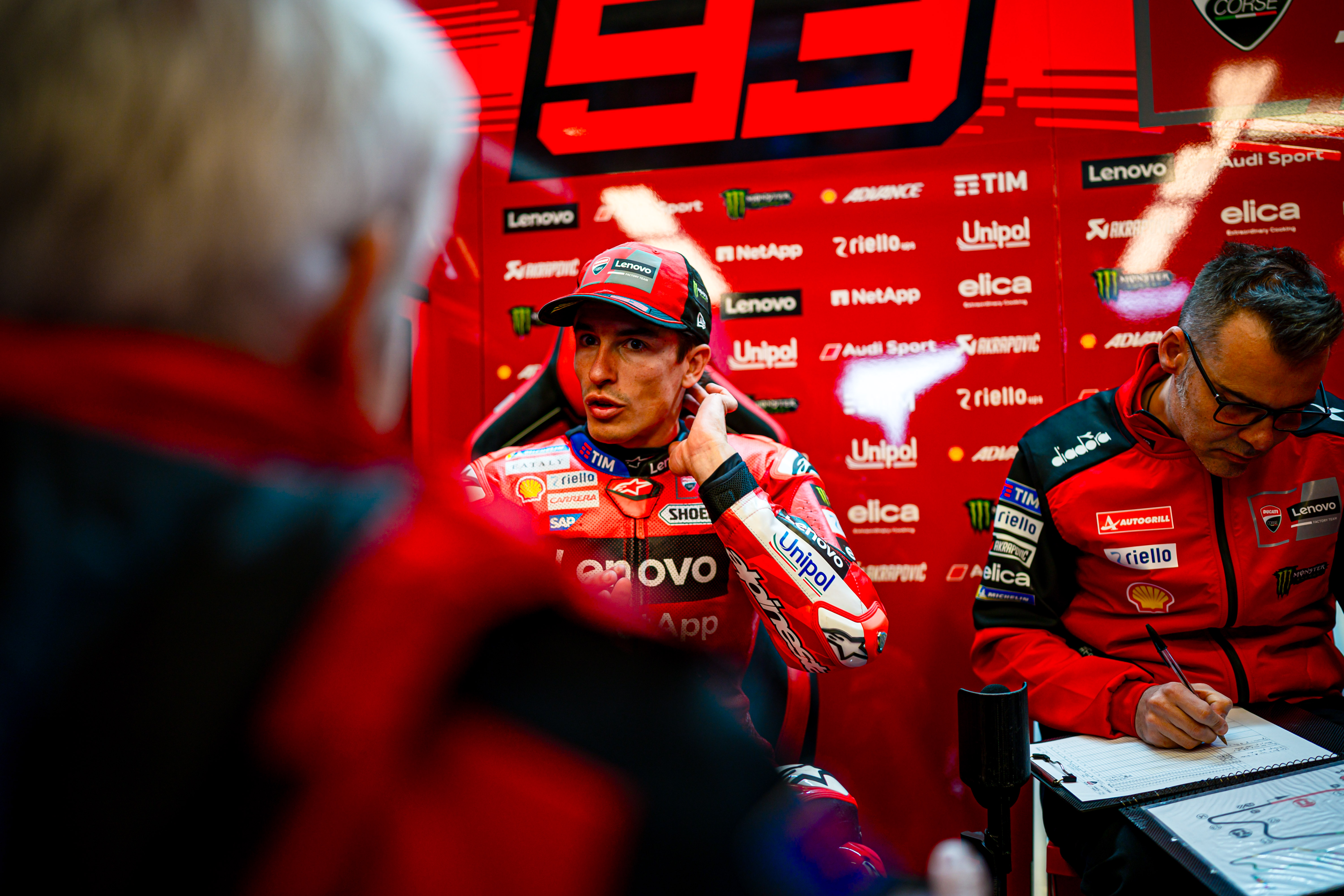 Nie ma mocnych na Marqueza w MotoGP. Bagnaia z kosztownym upadkiem