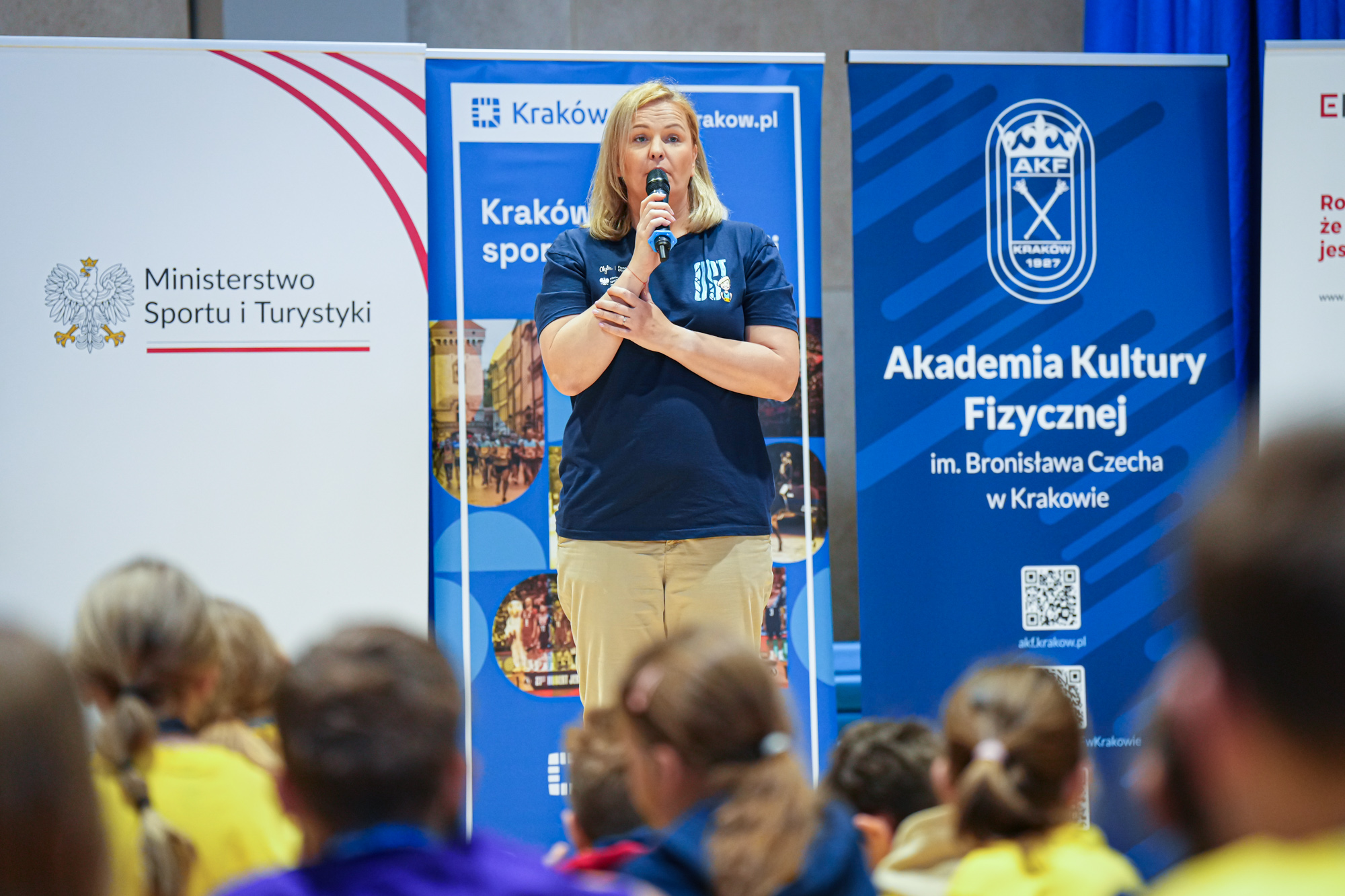 Dzieci trenują, rodzice uczą się od ekspertów. Otylia Jędrzejczak znów inspiruje