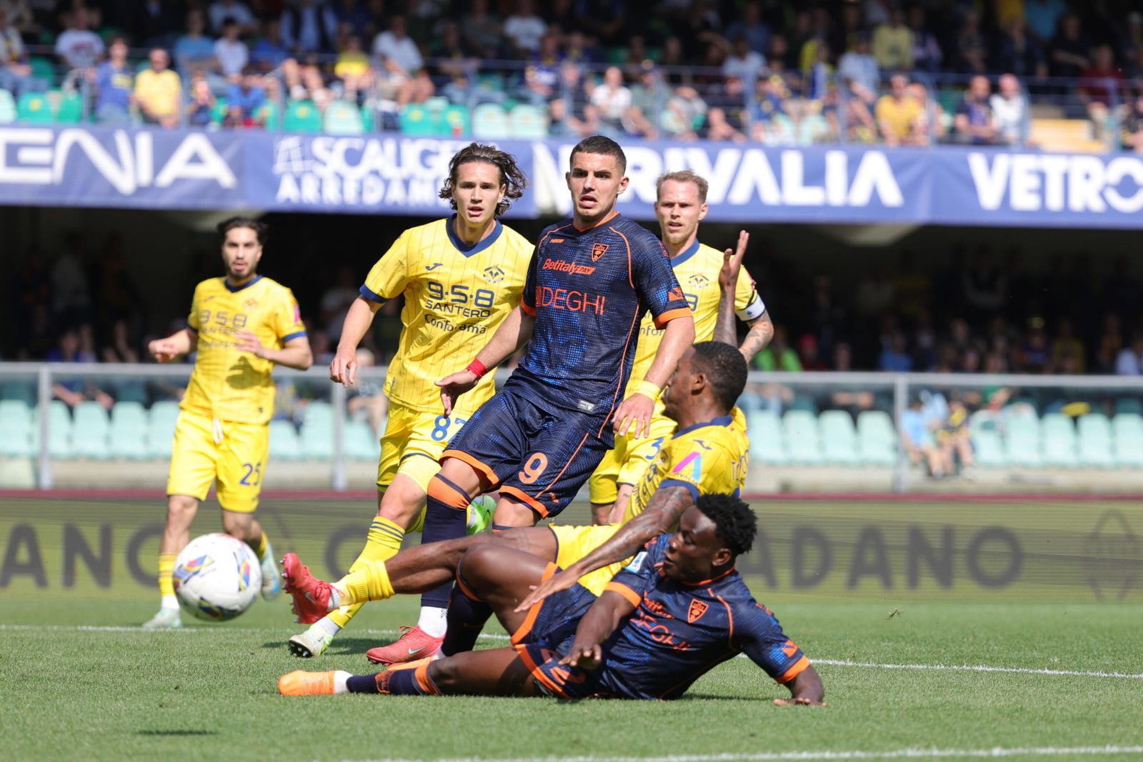 Zwrot akcji w meczu Serie A. Bohaterem doświadczony napastnik