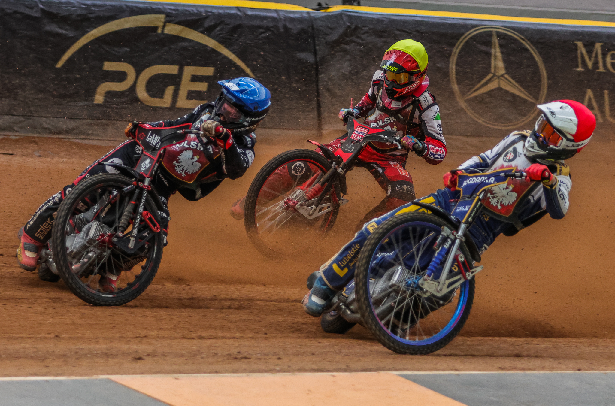 Żużlowy piątek. Na PGE Narodowym zawarczą motocykle. Młodzież powalczy o punkty w DMPJ