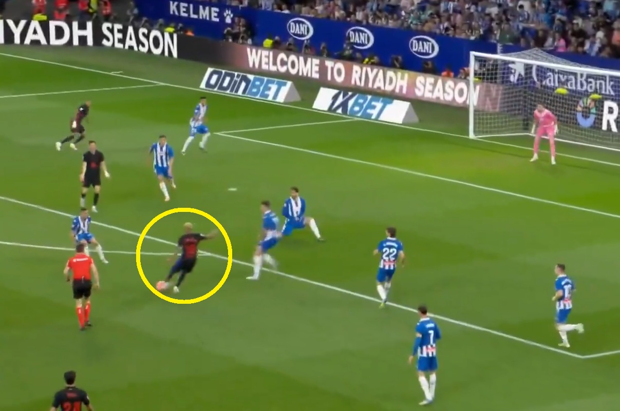 Bajeczny gol Yamala! Skandaliczna reakcja kibiców