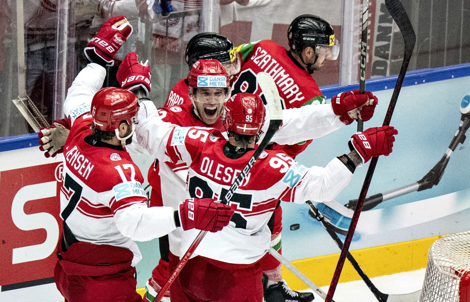 Demolka w meczu gospodarzy MŚ. Cieszyli się także Austriacy