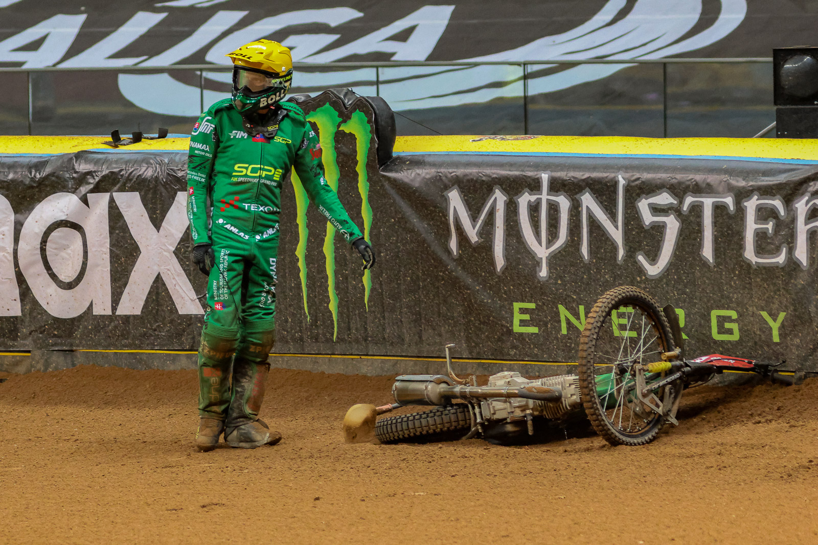 Dawali dwa miliony złotych rocznie, ale teraz odchodzą. Znamy kulisy