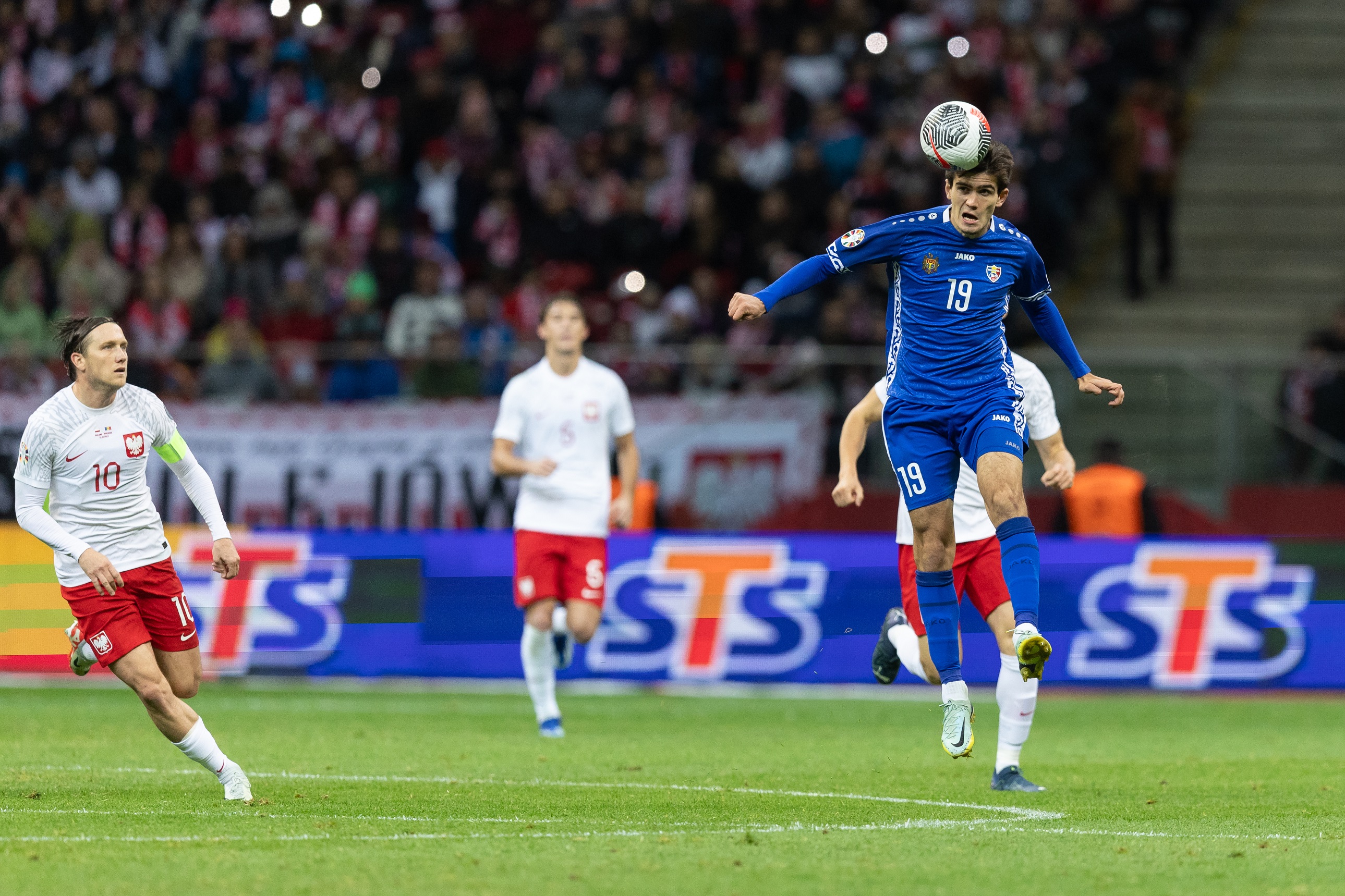 Nicolaescu znów postraszy? Znamy kadrę Mołdawii na mecz z Polską