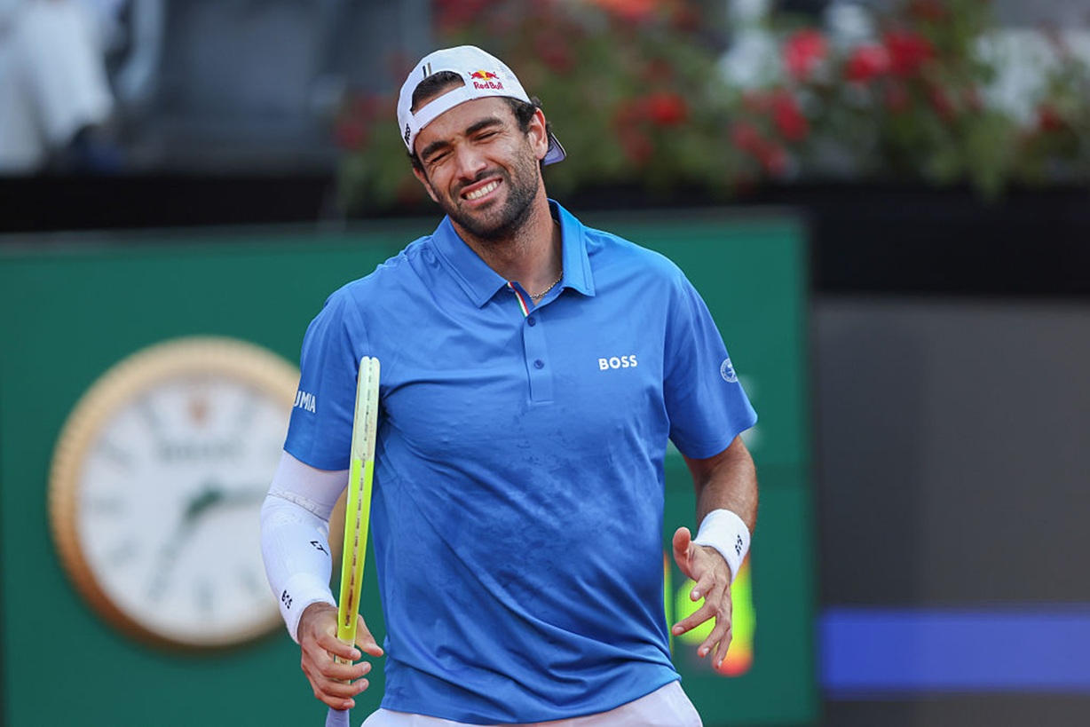 Pierwsze wycofanie z Roland Garros. Pech nie opuszcza Włocha