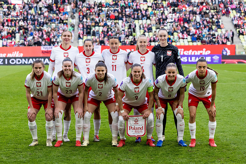 Co ze strojami Polek na Euro? Mamy komentarz trener Niny Patalon