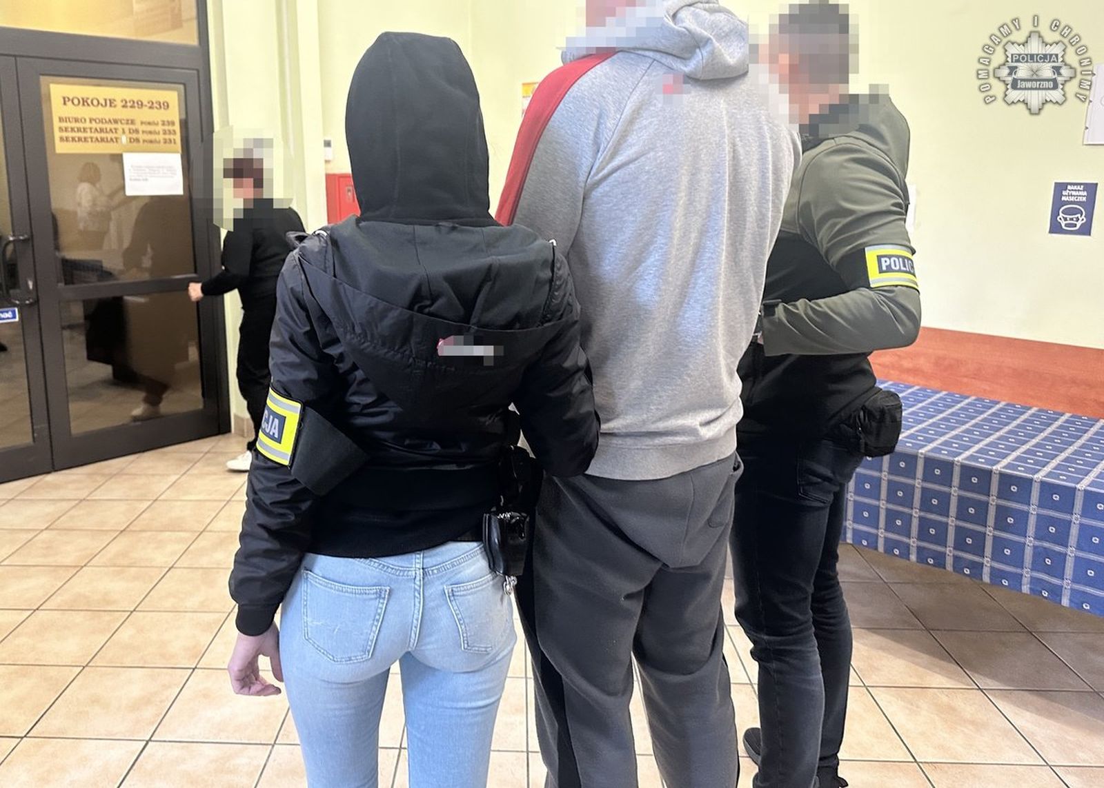 Młoda kobieta pobita na oczach dzieci. Bo miała barwy wrogiego klubu