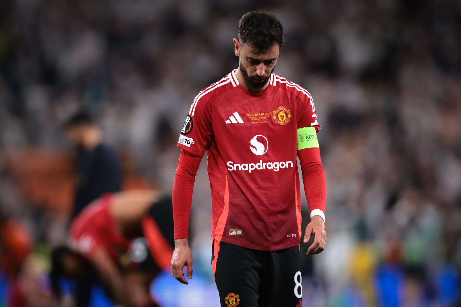 Bruno Fernandes opuści Manchester United? "Czeka na lepszą ofertę"