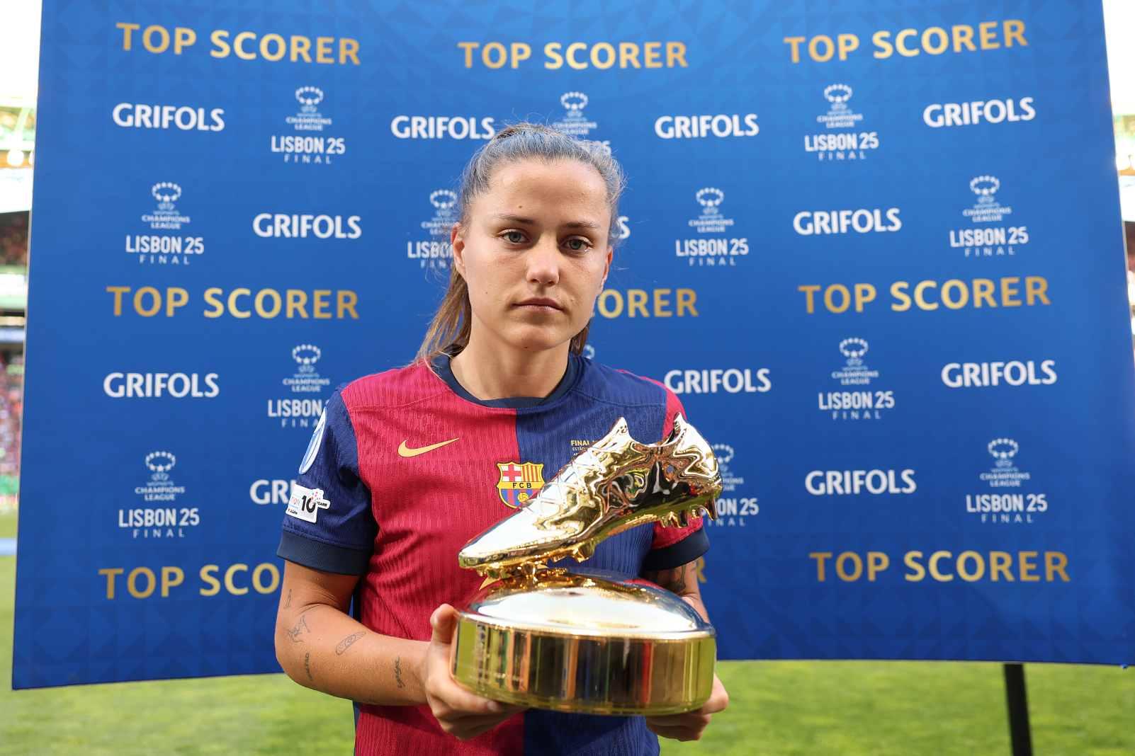 Jej zdjęcie z trofeum obiegło sieć. "Wyraz twarzy całkowicie zrozumiały"