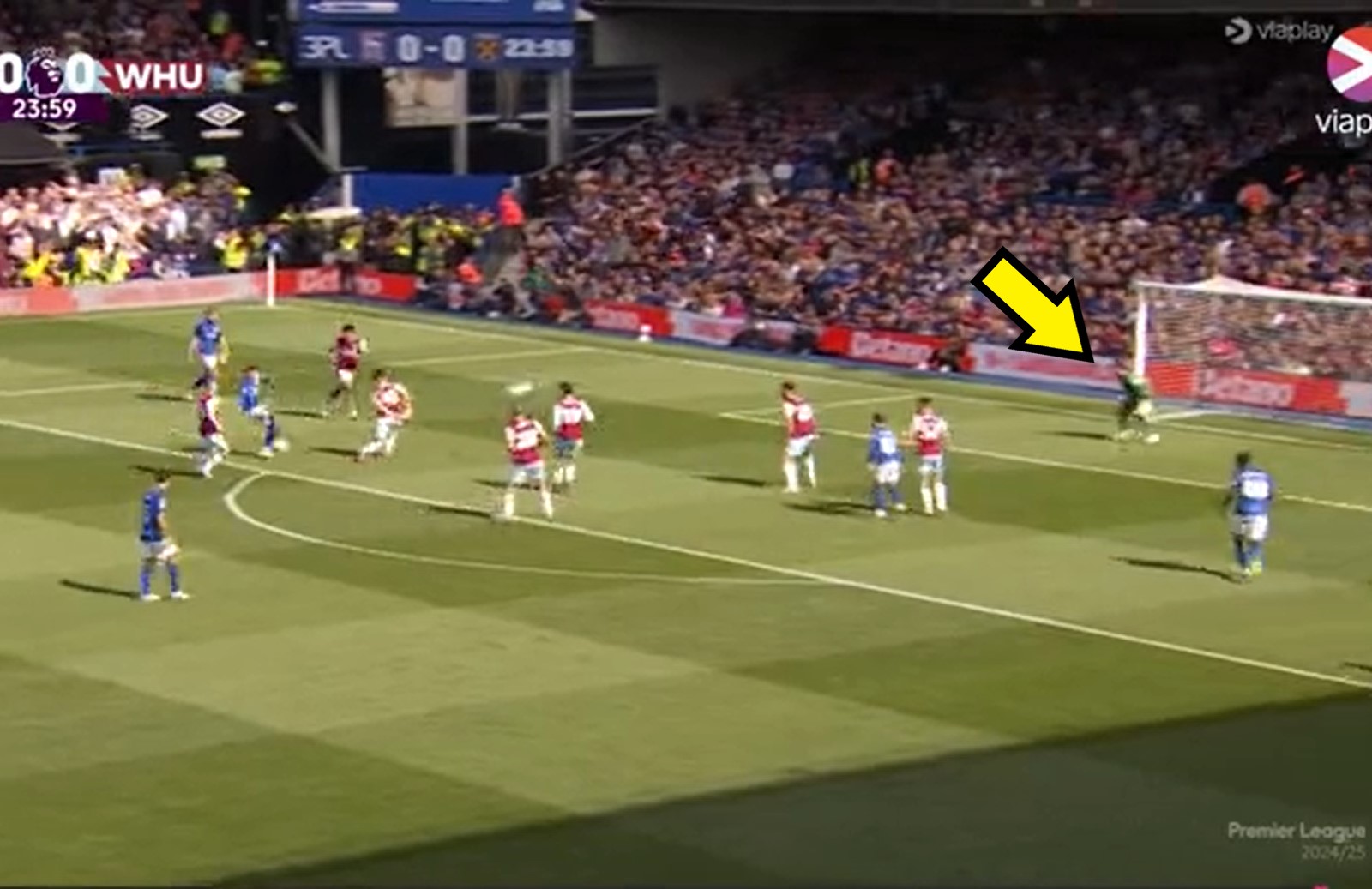 Kibice aż złapali się za głowy. Tylko zobacz, co zrobił Fabiański