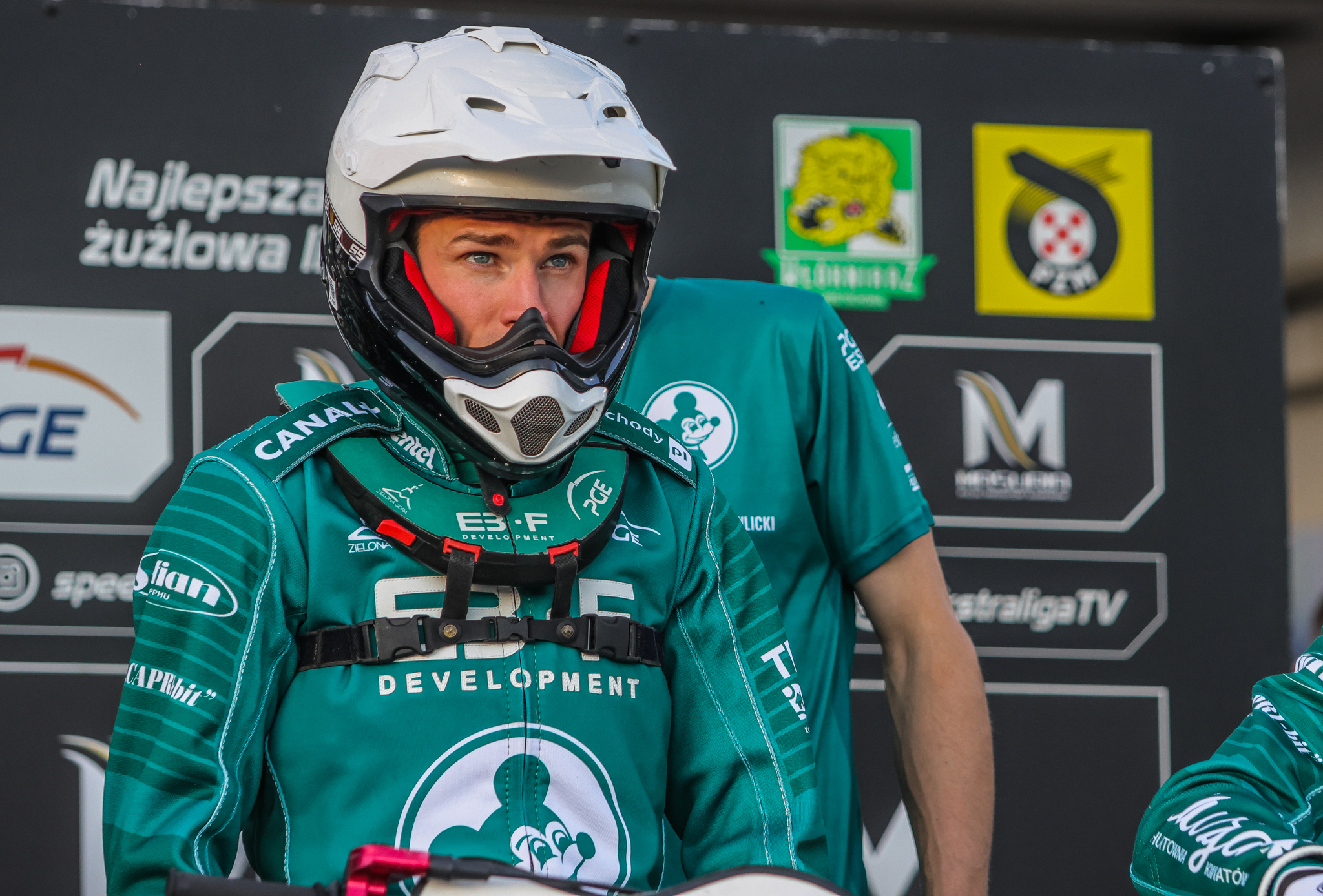 Żużel. Piraterna tanio skóry nie sprzedała. Bezbłędny Lindgren dał zwycięstwo Vastervik