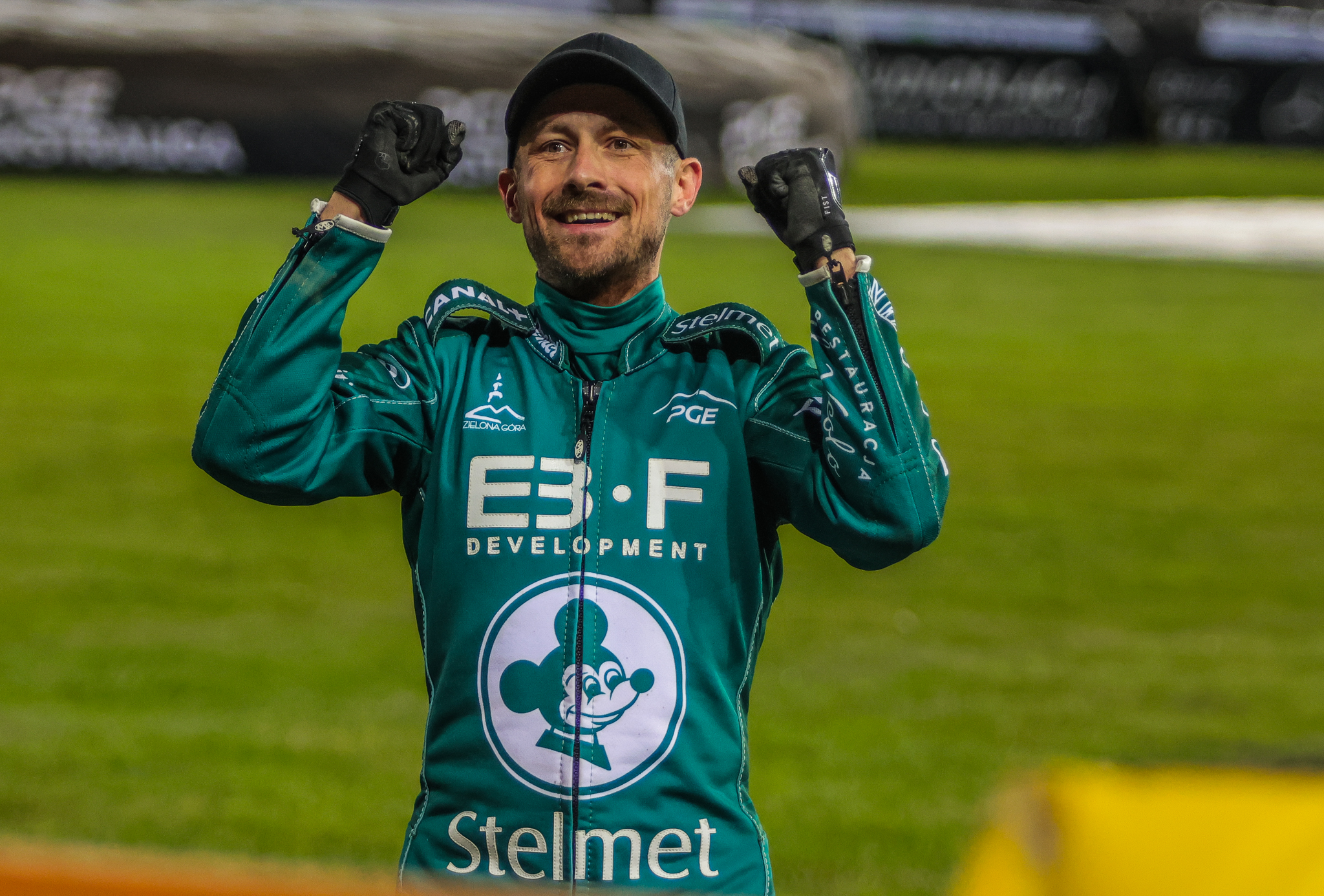 Żużel. Madsen "odpowiedział" kibicom Włókniarza. Falubaz wyraźnie odżył