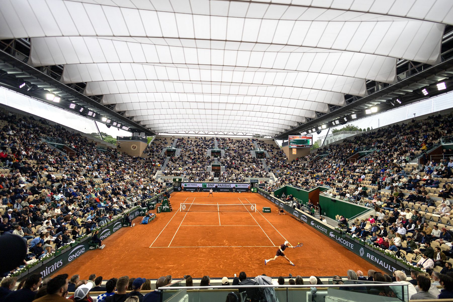 Polacy pojechali na Rolanda Garrosa. Tyle zapłacili za bilety