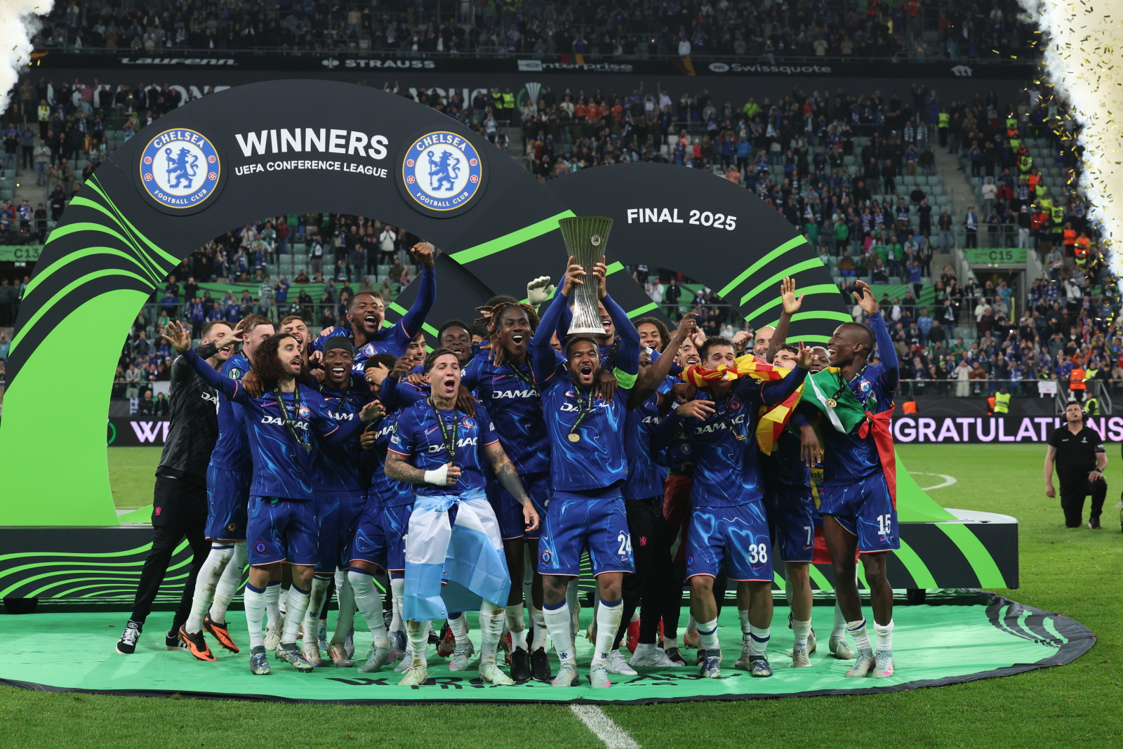 Chelsea lub Manchester City: 550 złotych w bonusach i 55 złotych we freebetach!