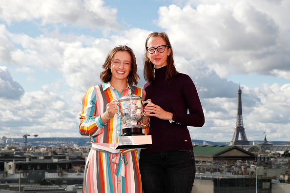 Zaczynała jak Iga, ale wybrała inną karierę. Tym zajmuje się siostra Świątek