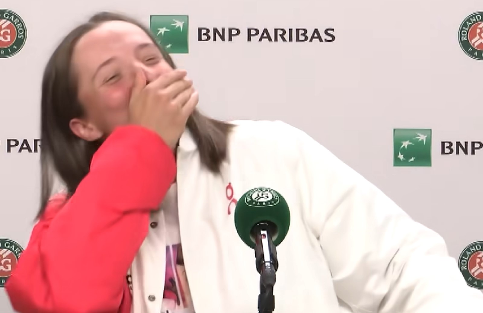 Jedno słowo i nagle cała sala wybuchła śmiechem. "O Boże"