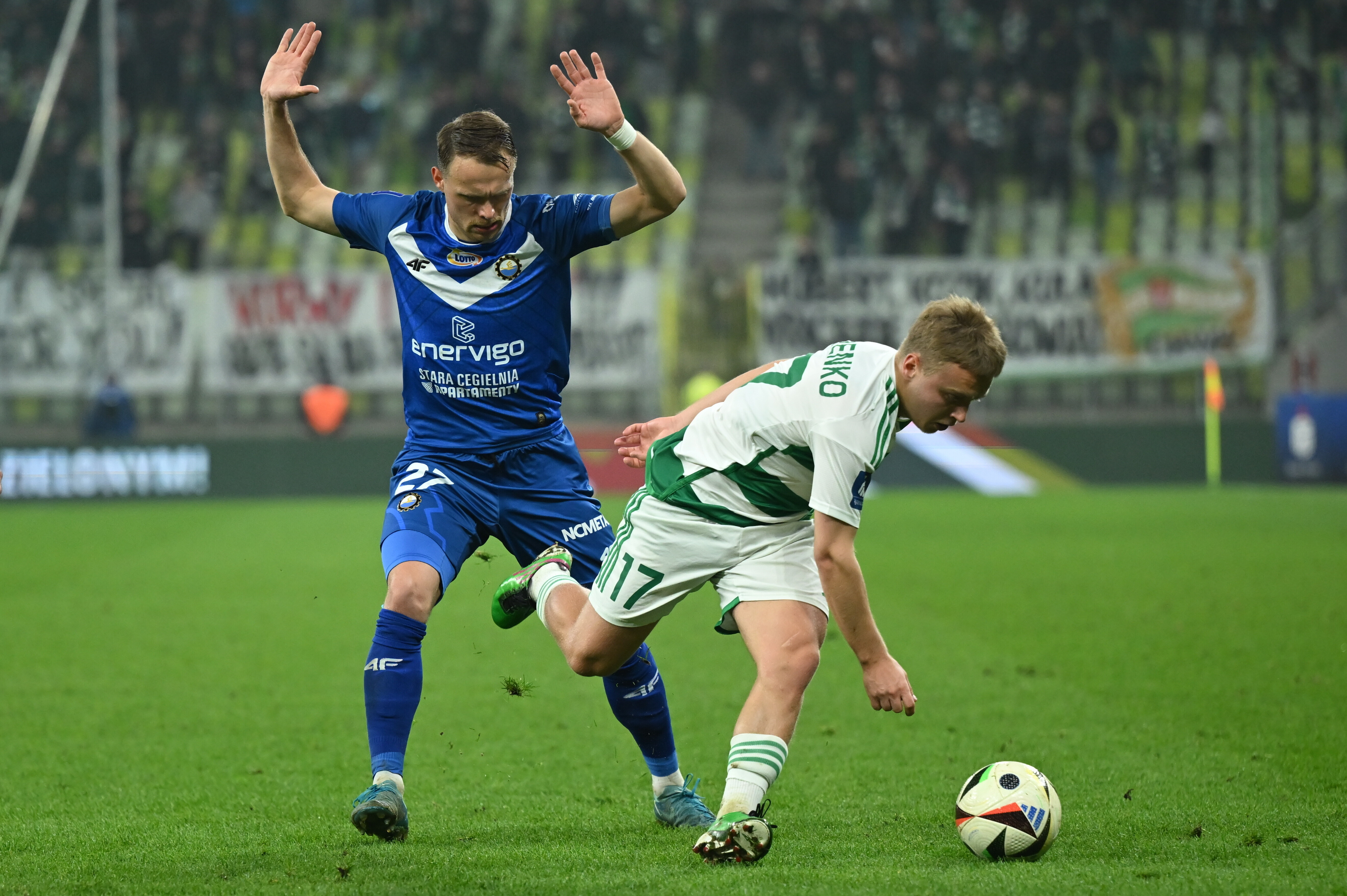 Wymiana prawego obrońcy? To będzie pierwszy transfer Lechii Gdańsk