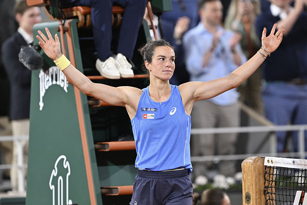 Co ona wyprawia?! Gigantyczna sensacja w Paryżu!