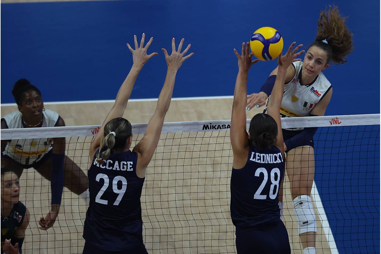 Włoszki nie miały litości dla utytułowanych rywalek