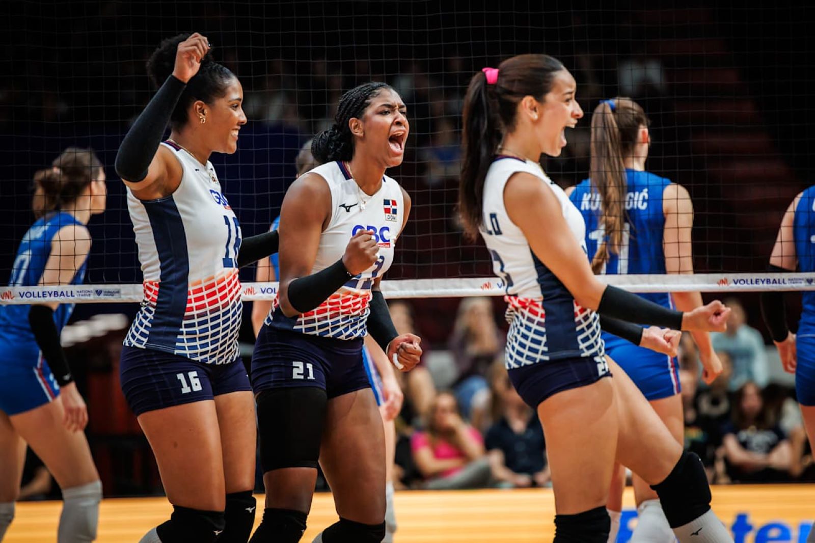 Emocjonujące pięć setów na koniec pierwszej kolejki. Od 0:2 do 3:2