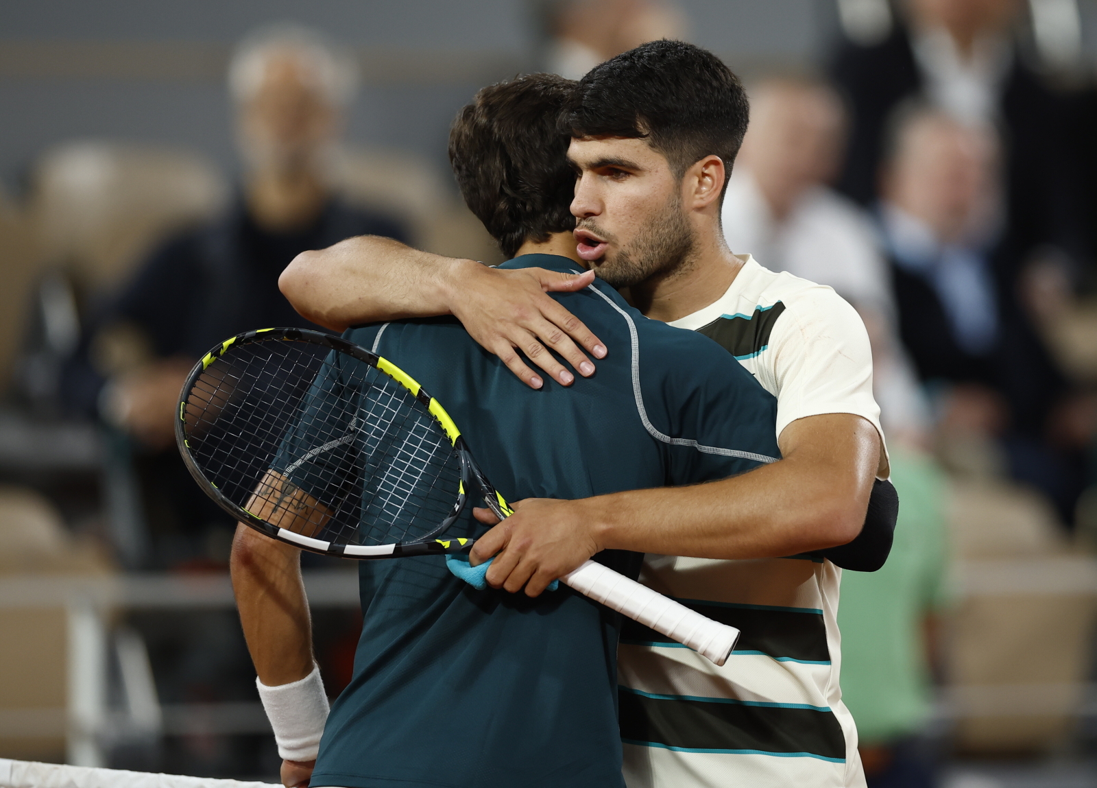 Łzy na korcie. Przedwczesne zakończenie półfinału Rolanda Garrosa