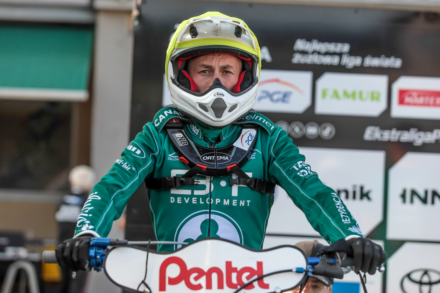 Żużel. Zapadła decyzja dotycząca występu Leona Madsena w meczu z GKM-em!