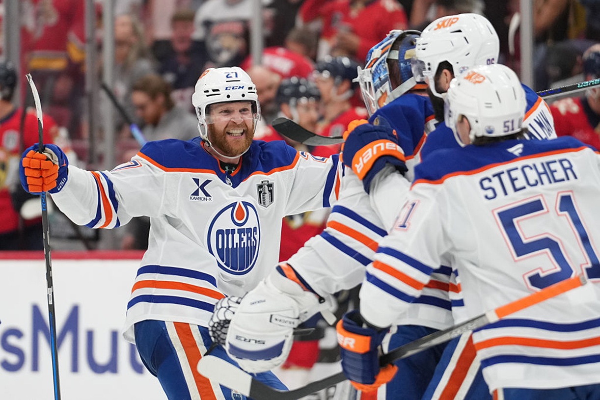 Wielki zwrot akcji w finale NHL. Niemiec zapisał się w historii