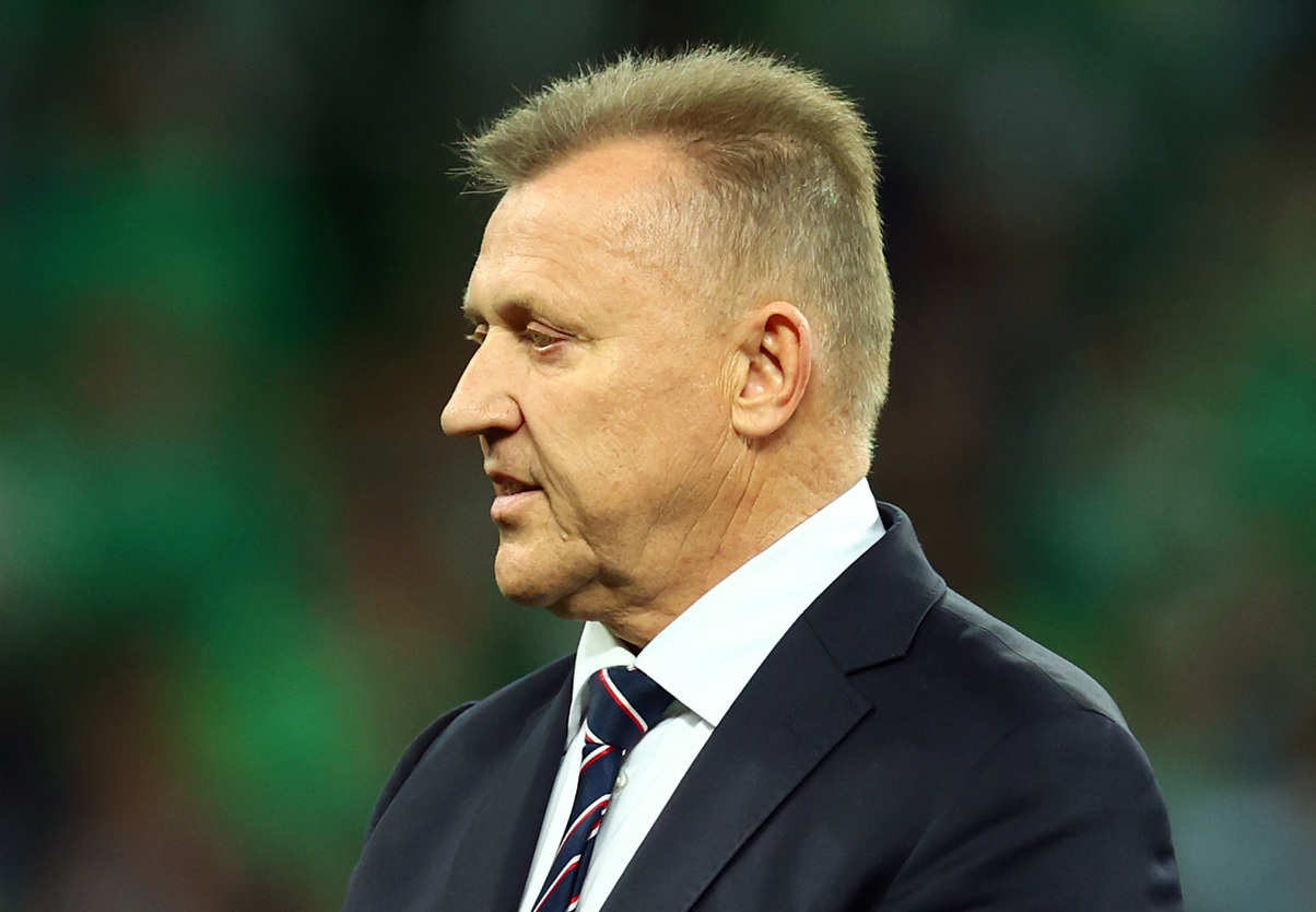 Wszyscy czekają na nowego selekcjonera. A Kulesza? Wyjechał z Polski
